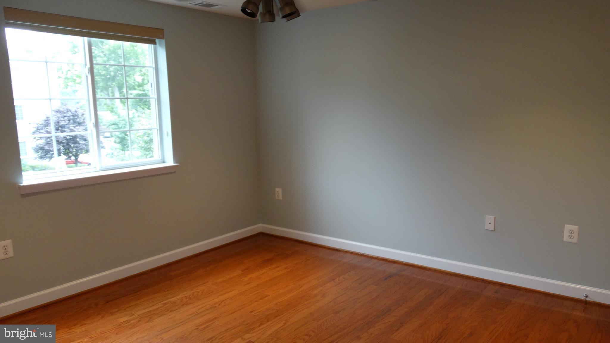 WEST VILLAGE OF SHIRLINGTON - Residential