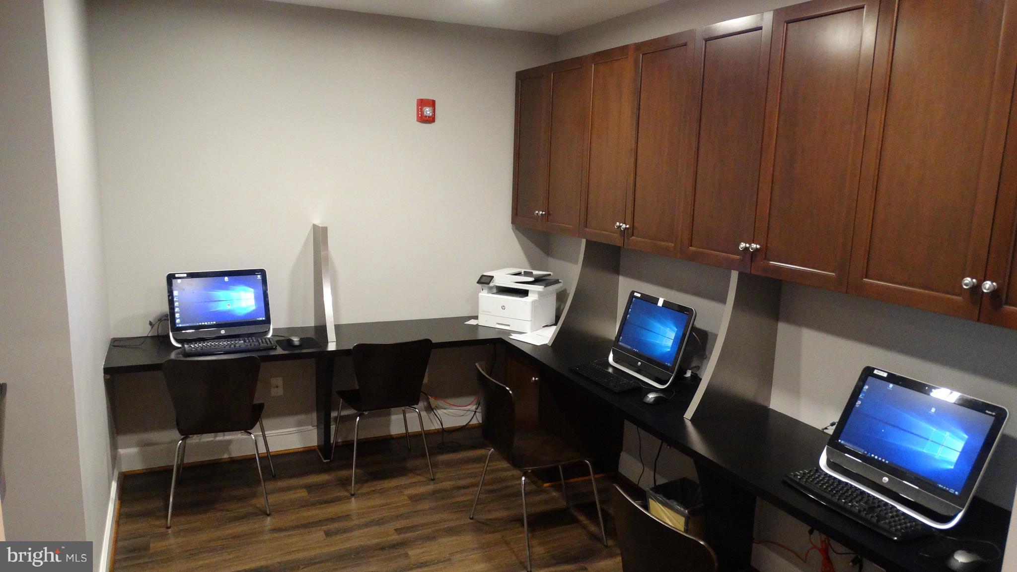 WEST VILLAGE OF SHIRLINGTON - Residential