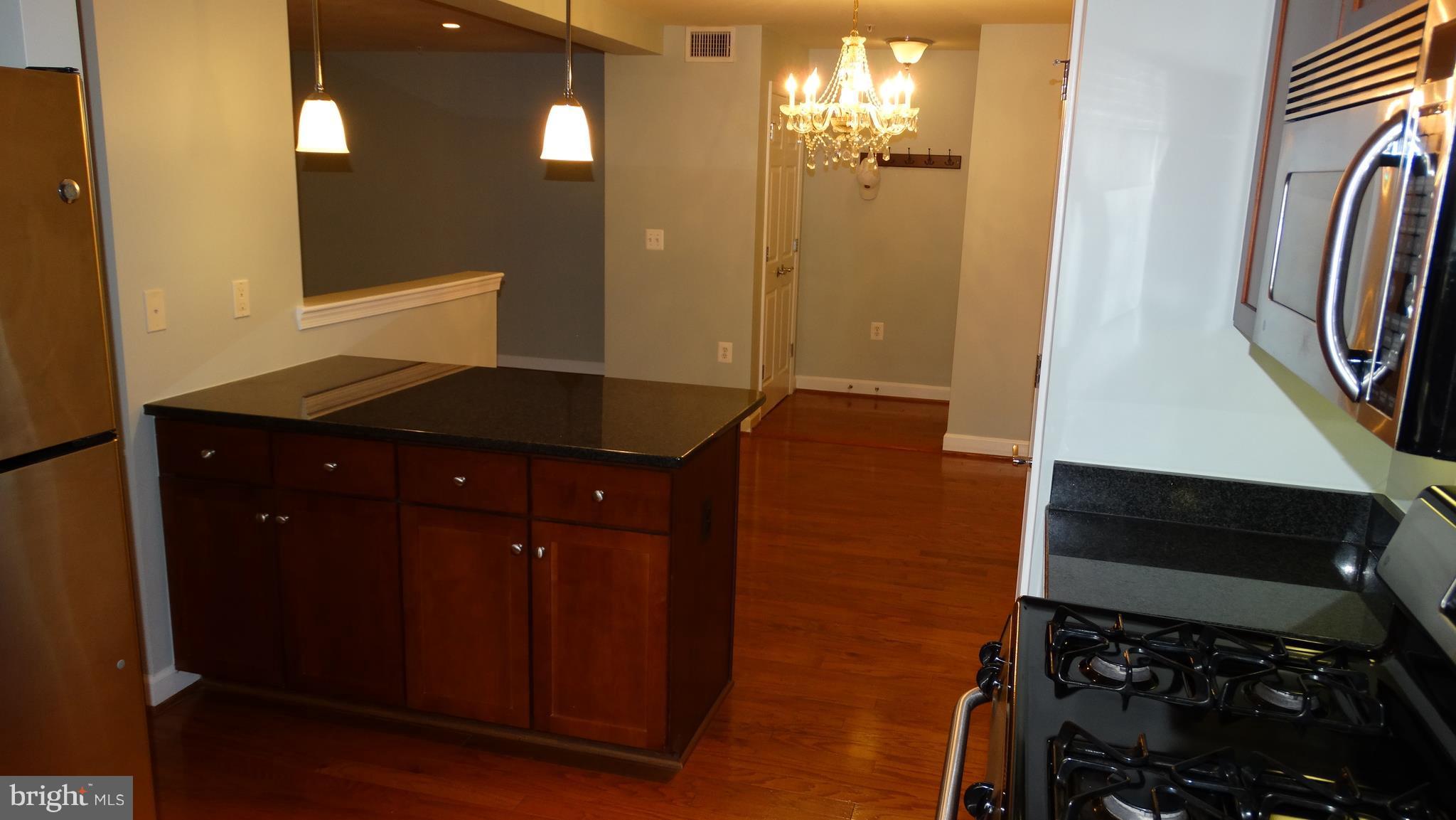 WEST VILLAGE OF SHIRLINGTON - Residential