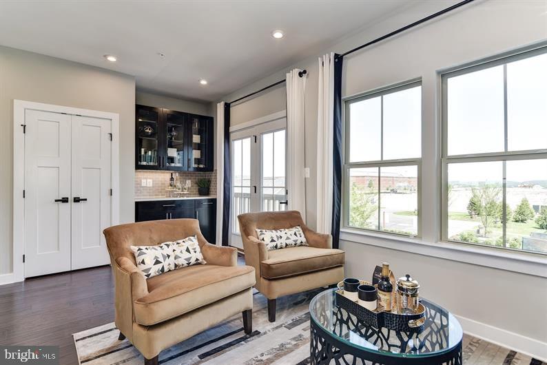 POTOMAC SHORES - Residential Lease