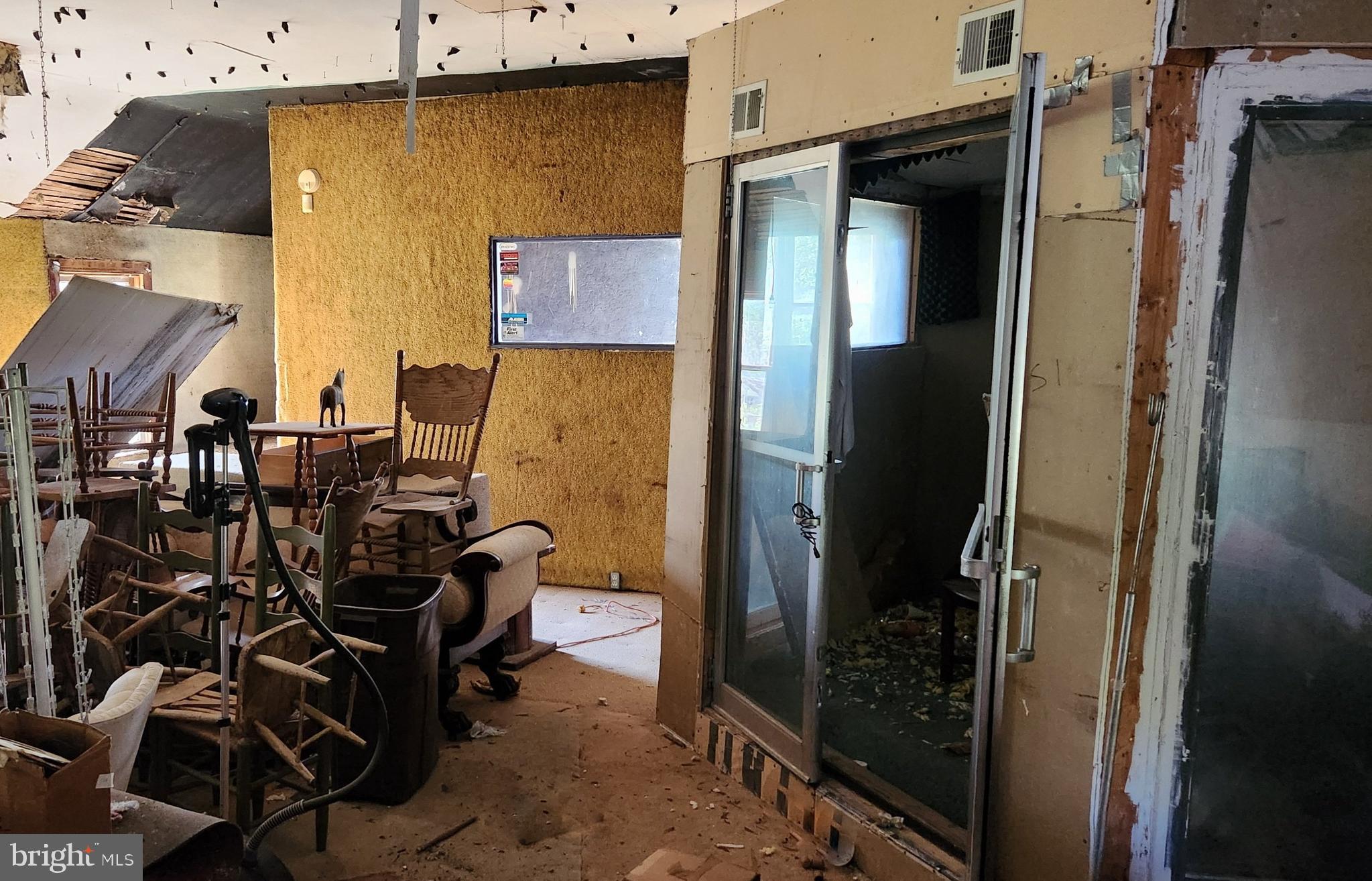 DAMASCUS OUTSIDE - Residential