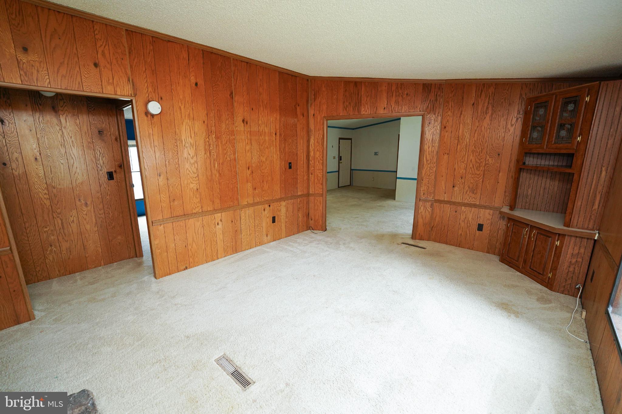 CEDARHURST ACRES - Residential