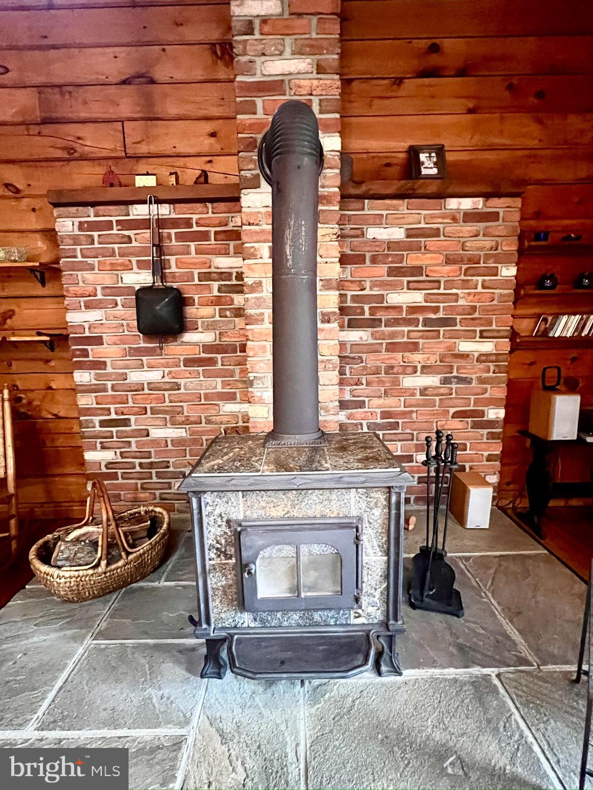 SLEEPY CREEK ORCHARD - Residential