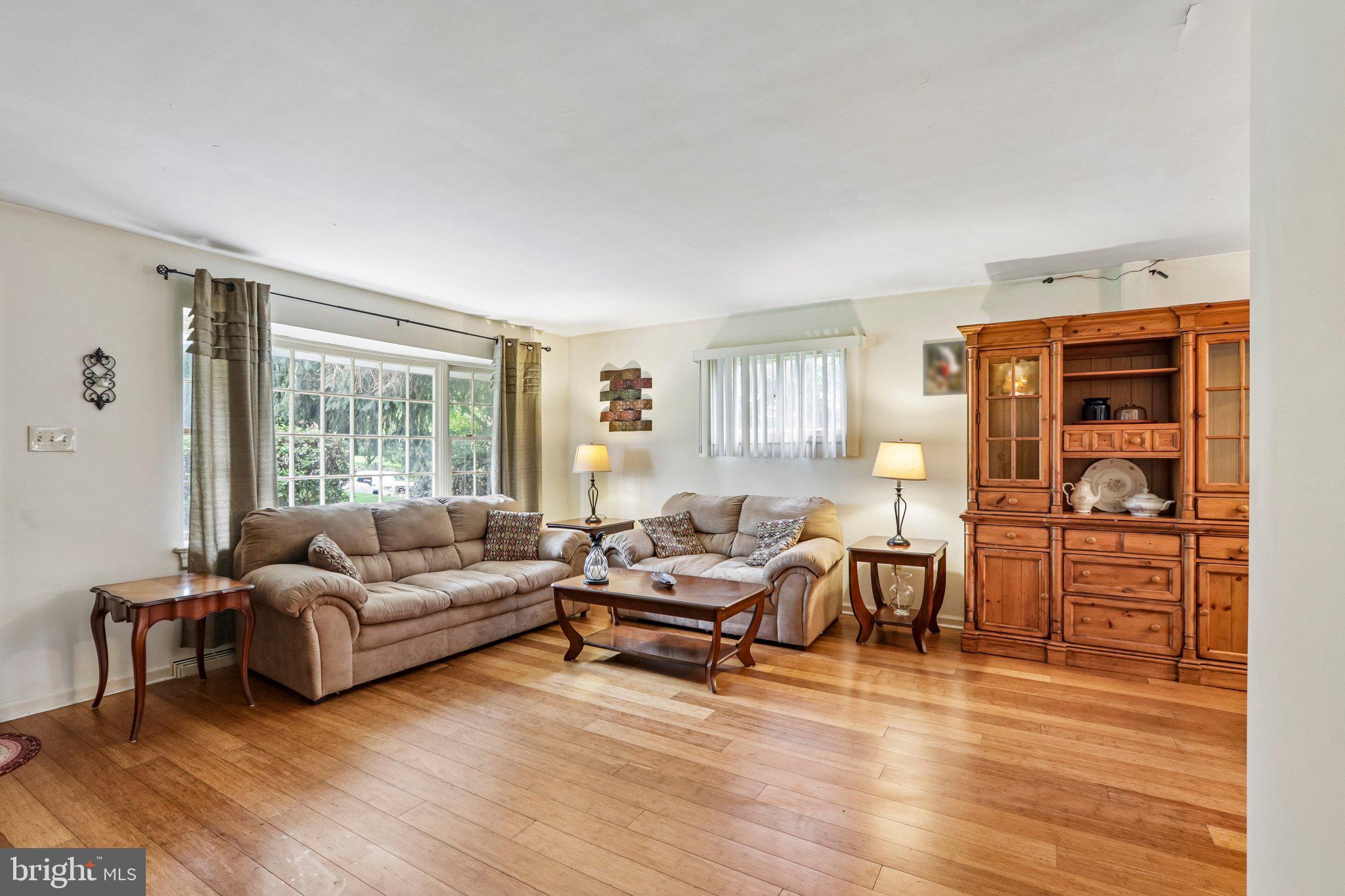 3436 HEATHER ROAD