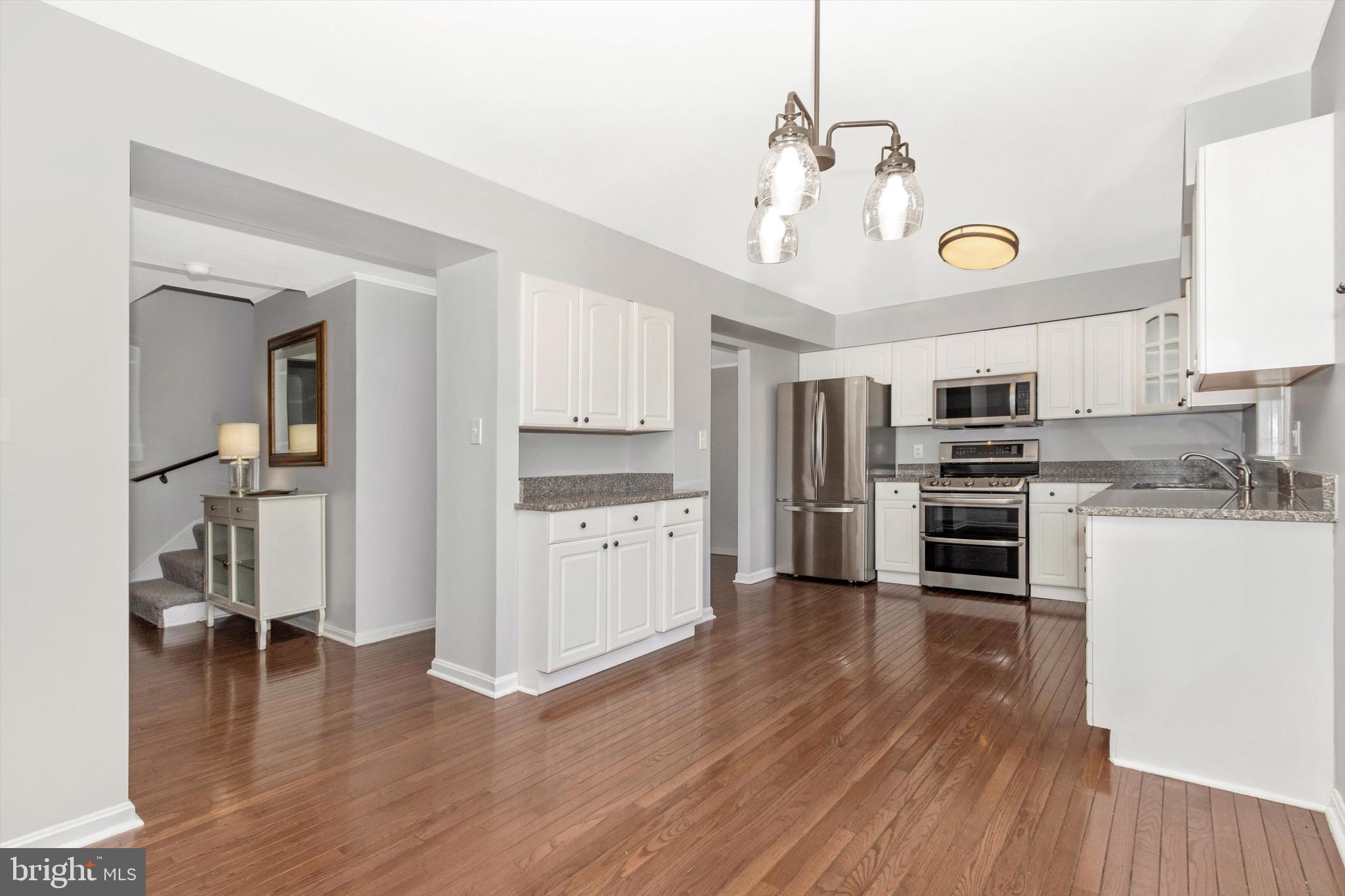 MAYS CHAPEL VILLAGE - Residential