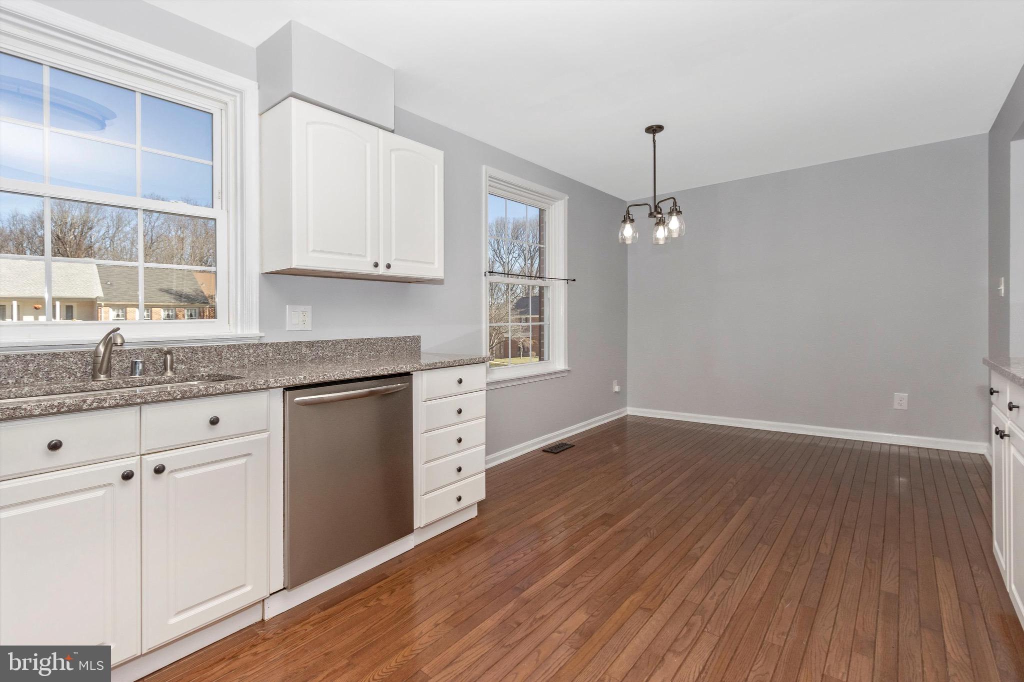 MAYS CHAPEL VILLAGE - Residential