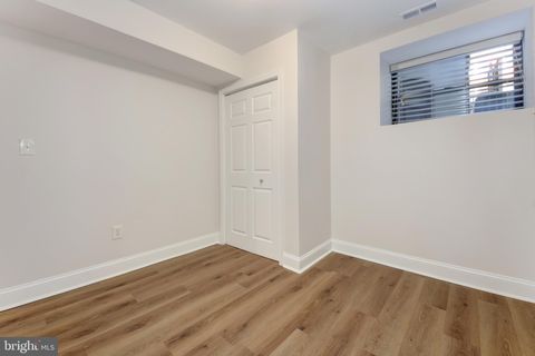 listing image 50