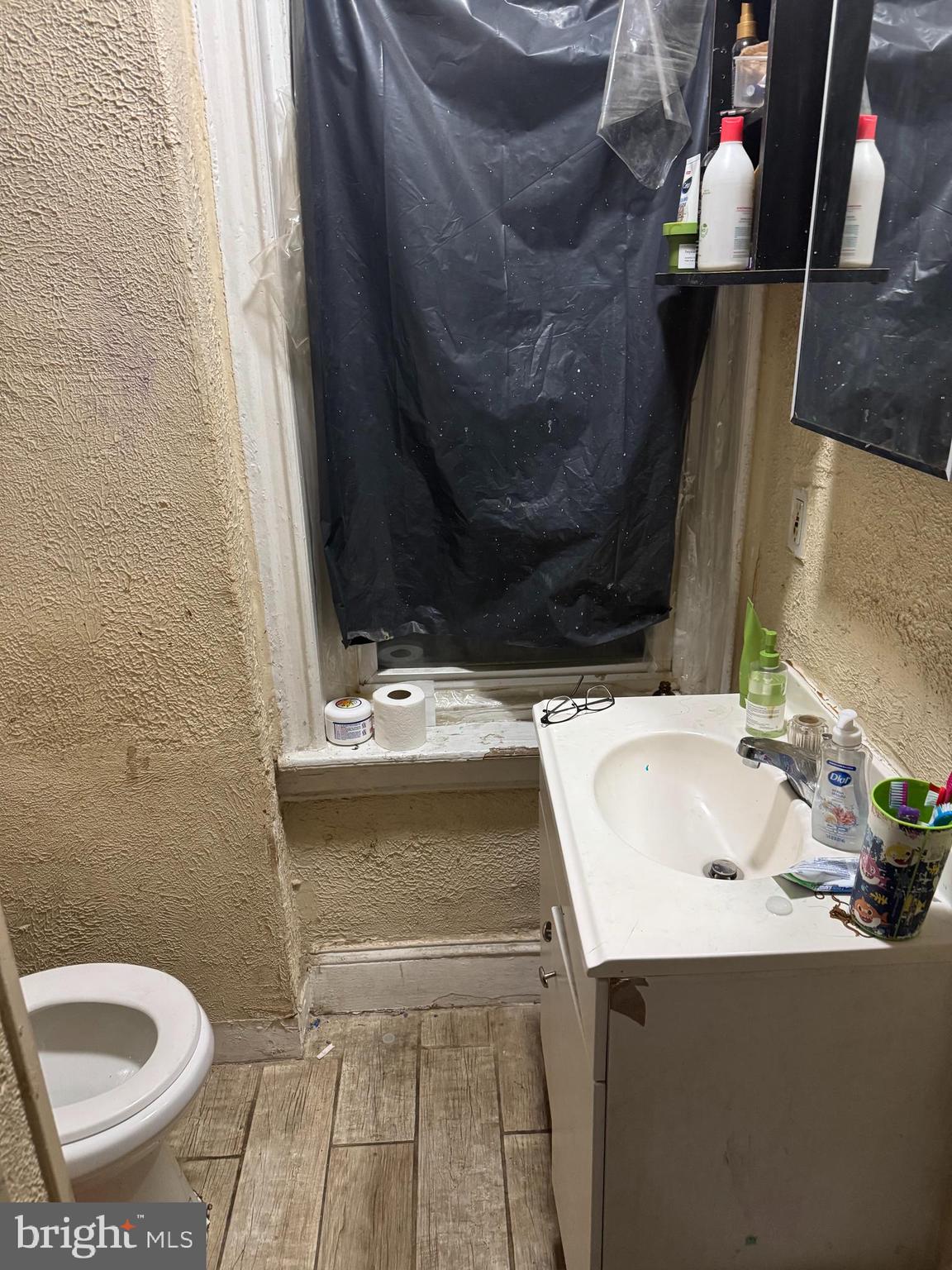 ELMWOOD PARK - Residential