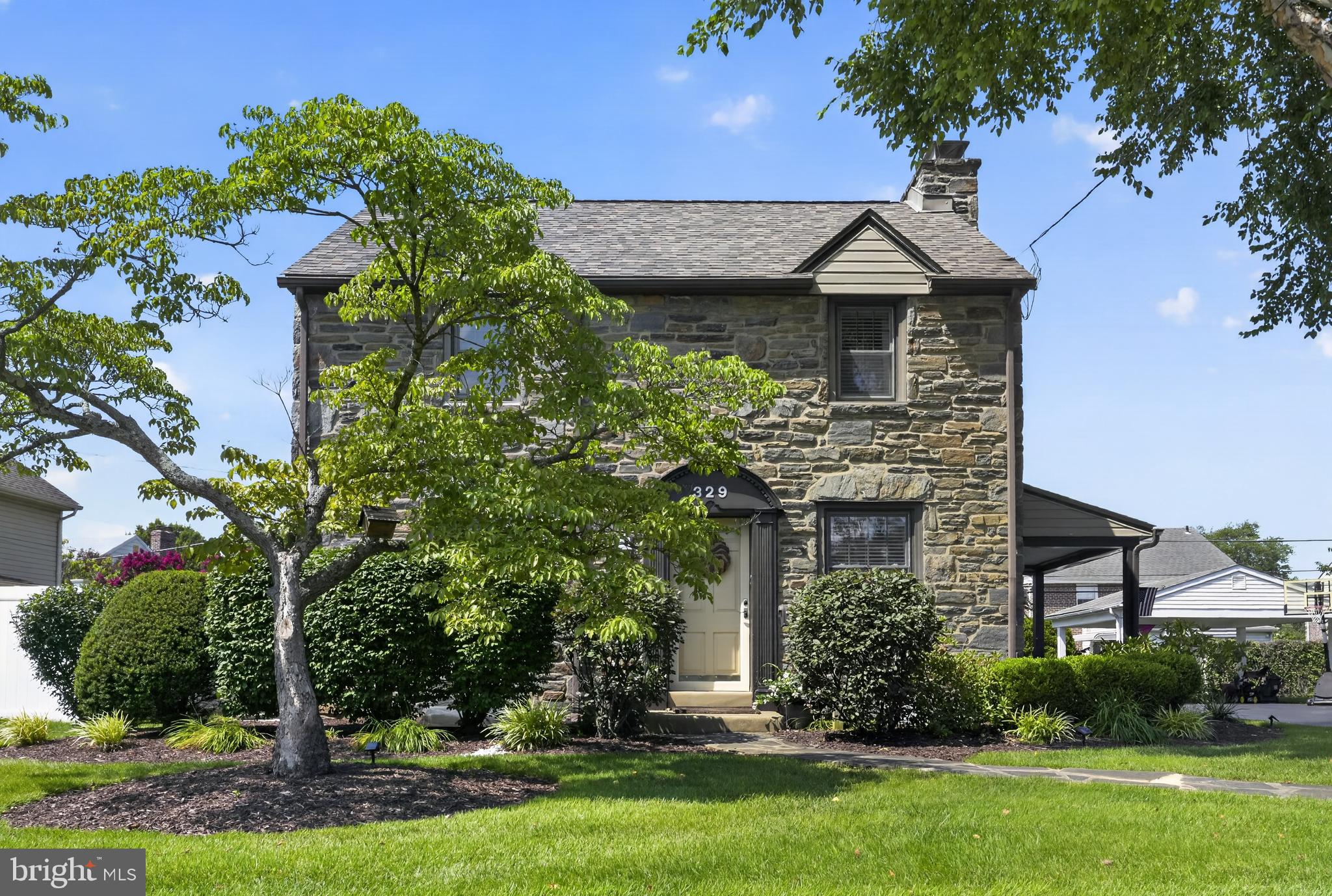 329 LYNBROOKE ROAD