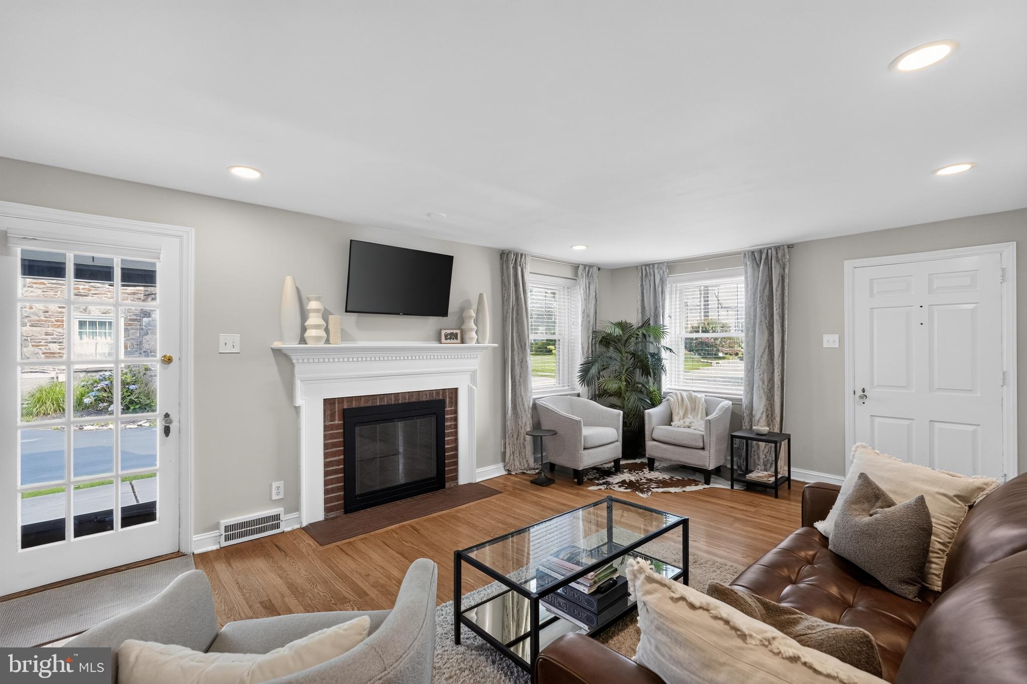 329 LYNBROOKE ROAD