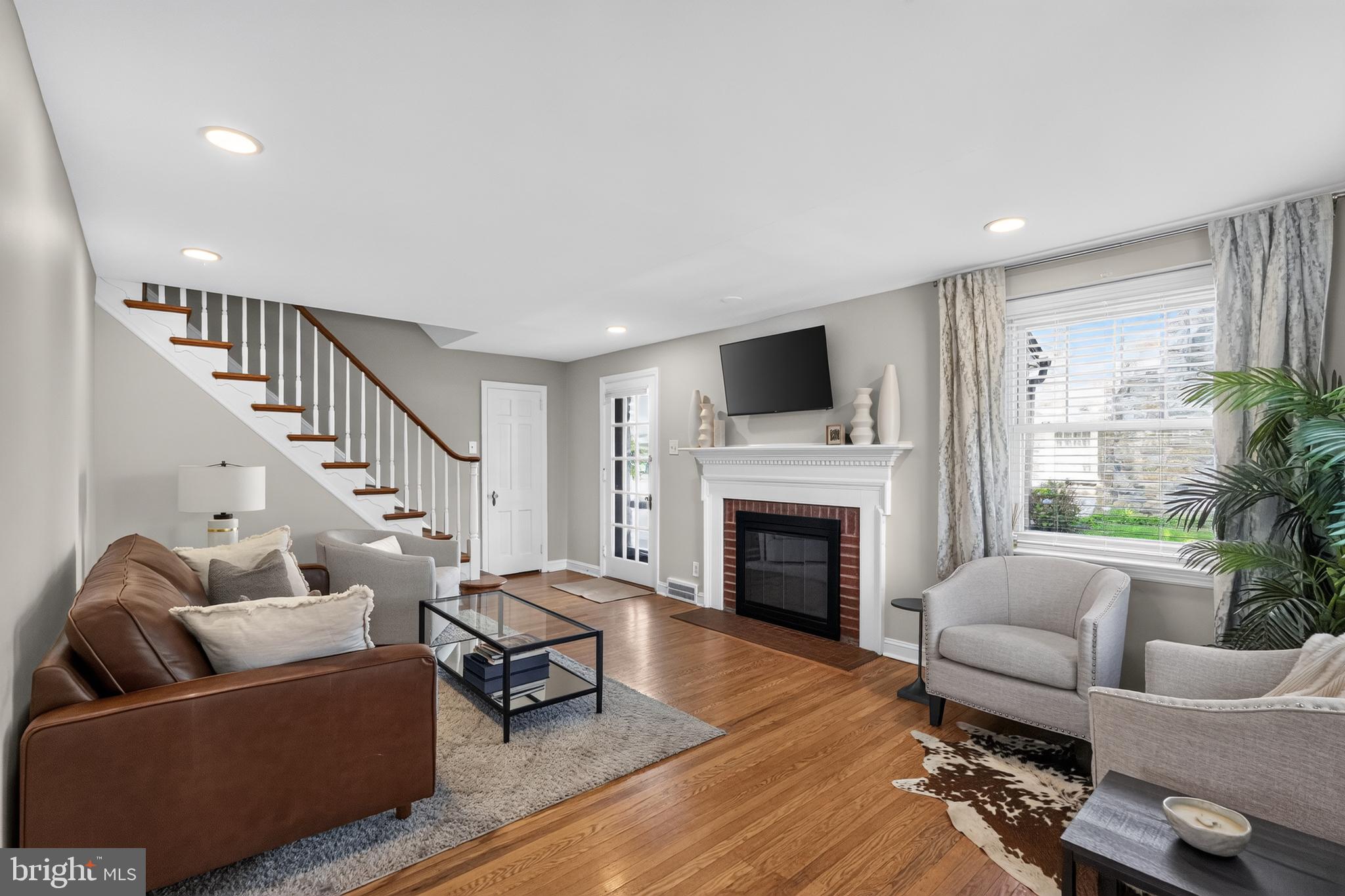 329 LYNBROOKE ROAD