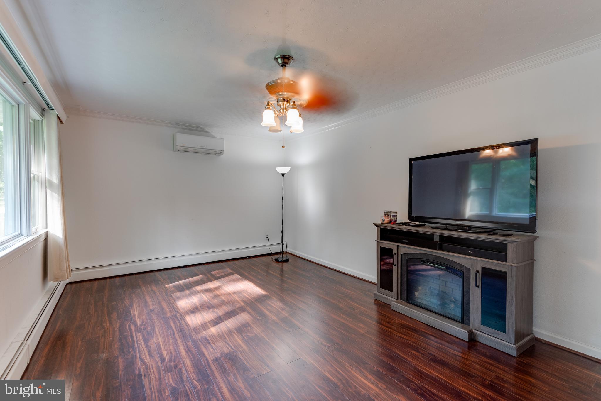 HOLLYWOOD - Residential