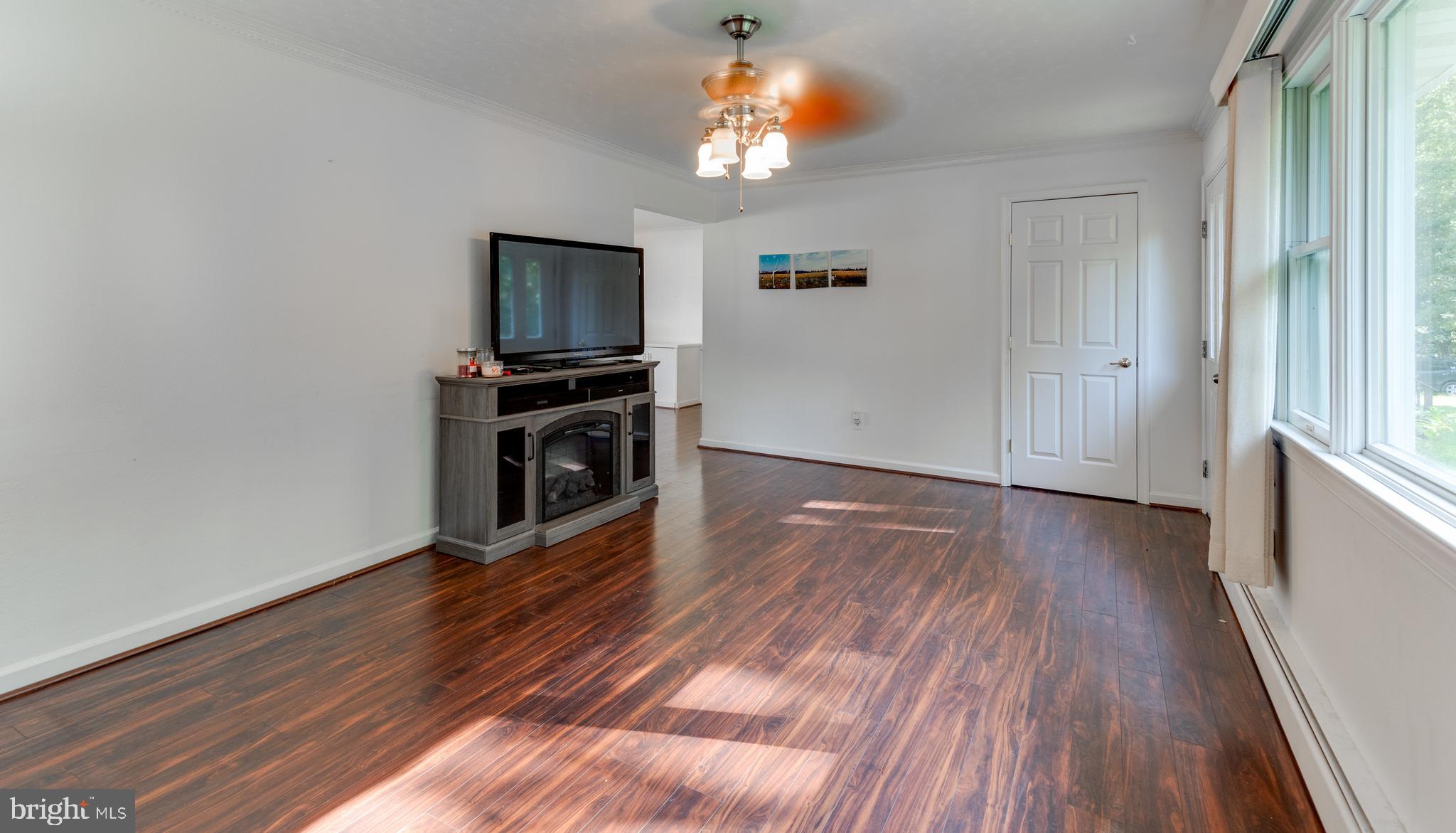 HOLLYWOOD - Residential