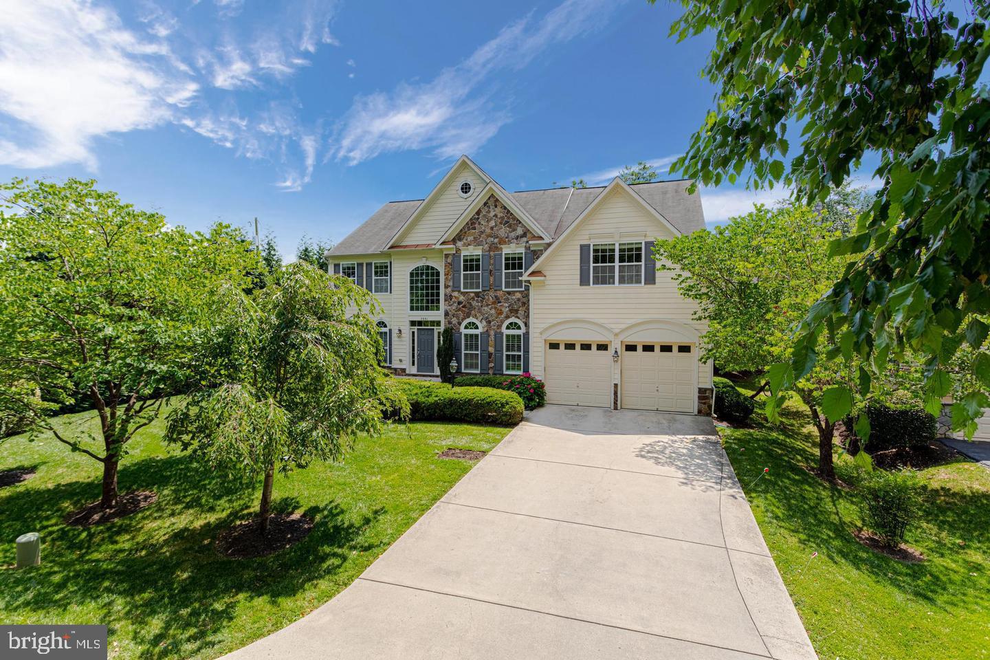 NICOLE MARIE COURT - Residential