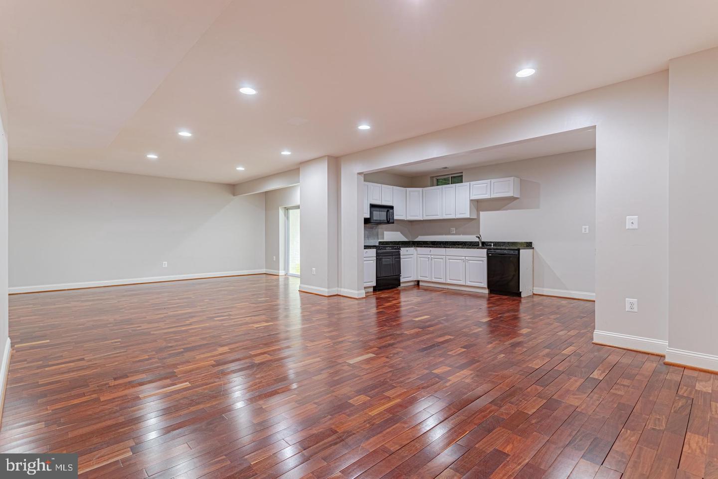 NICOLE MARIE COURT - Residential