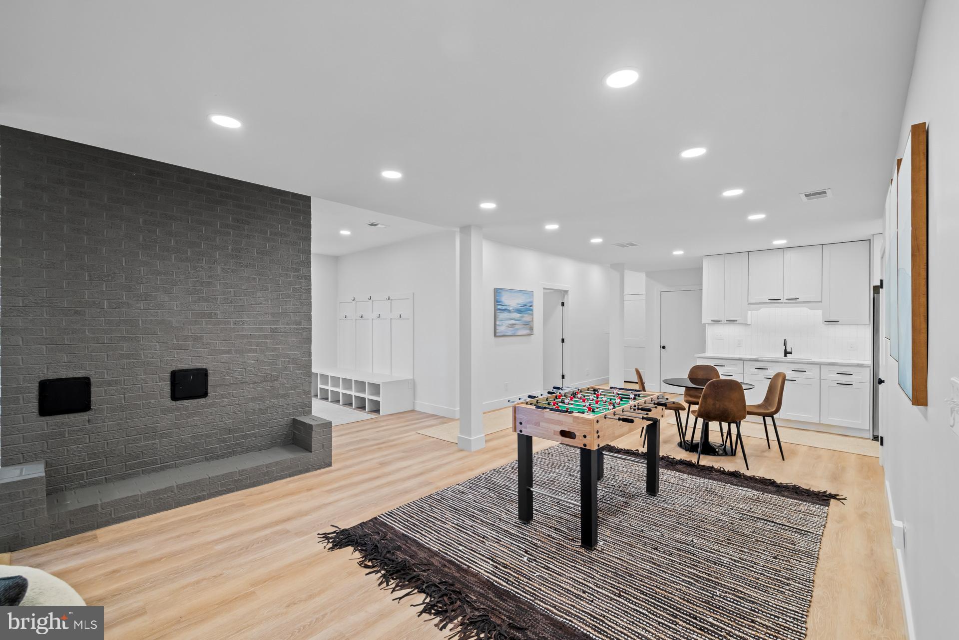 CALVERT BEACH ESTATES - Residential Lease