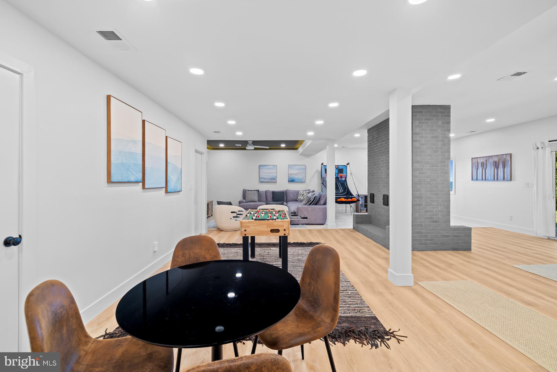 CALVERT BEACH ESTATES - Residential Lease