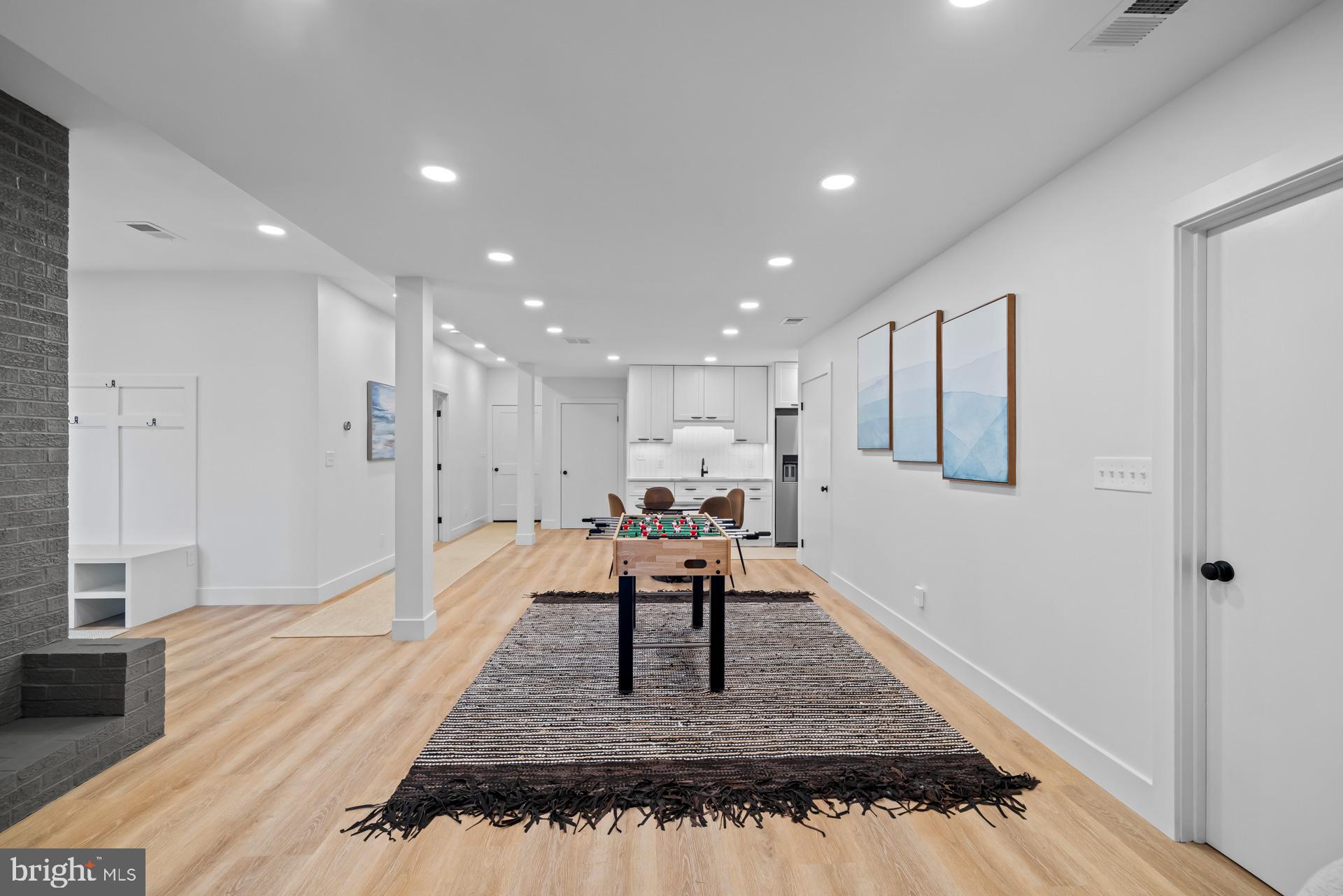 CALVERT BEACH ESTATES - Residential Lease