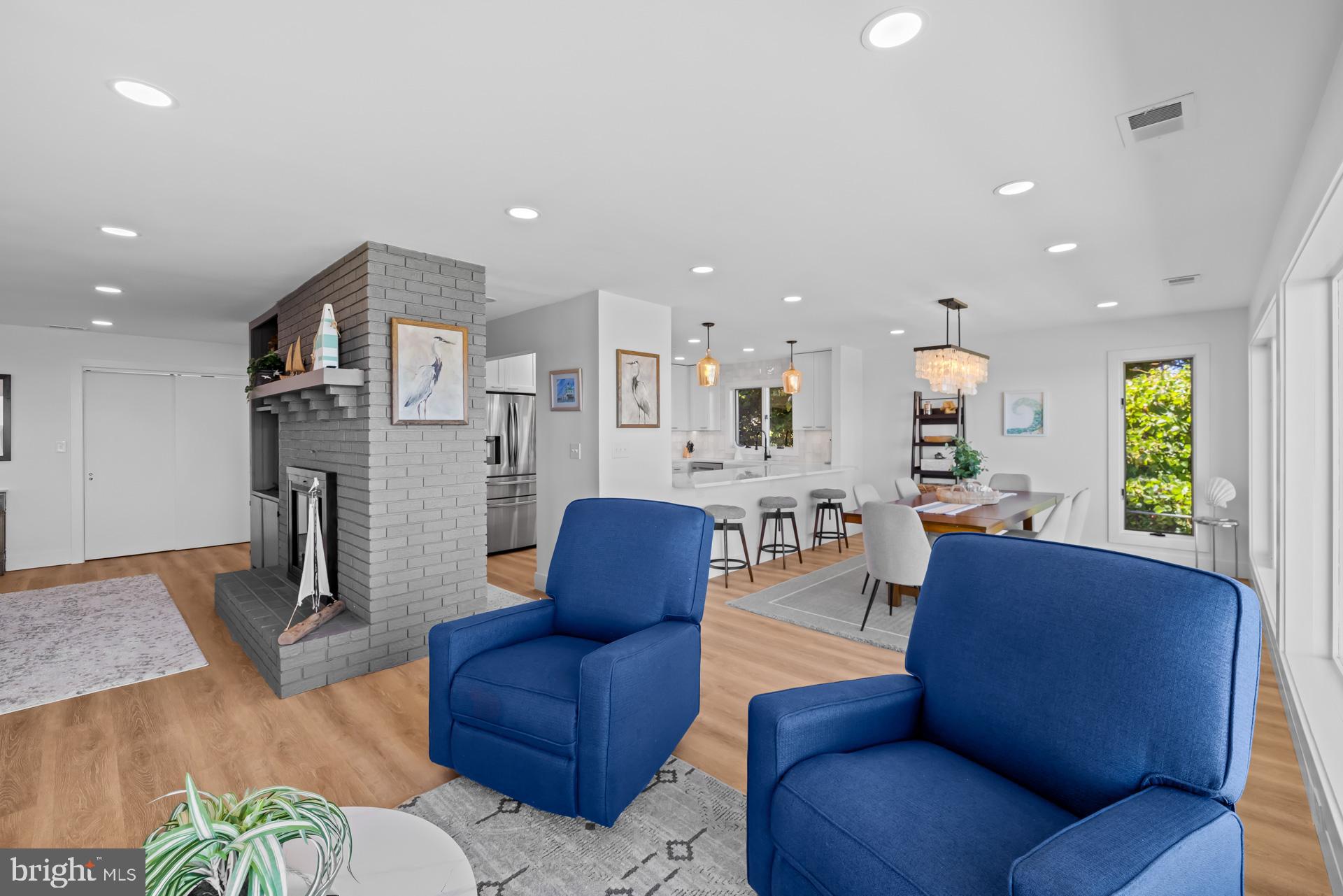 CALVERT BEACH ESTATES - Residential Lease