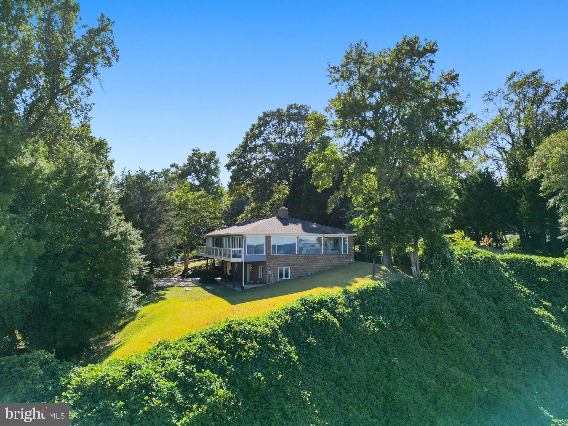 CALVERT BEACH ESTATES - Residential Lease