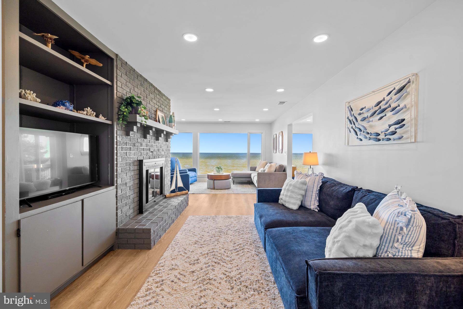 CALVERT BEACH ESTATES - Residential Lease