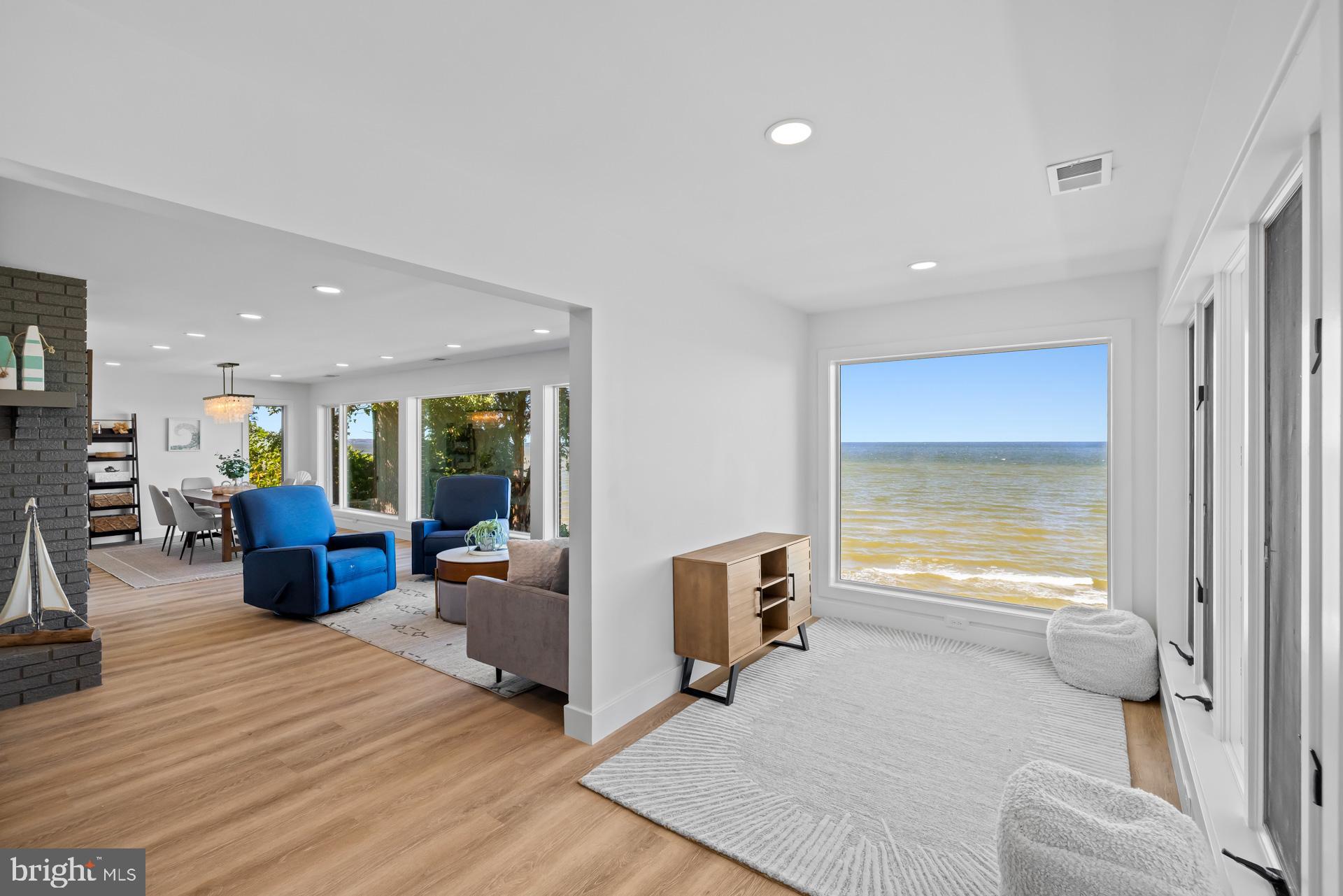 CALVERT BEACH ESTATES - Residential Lease