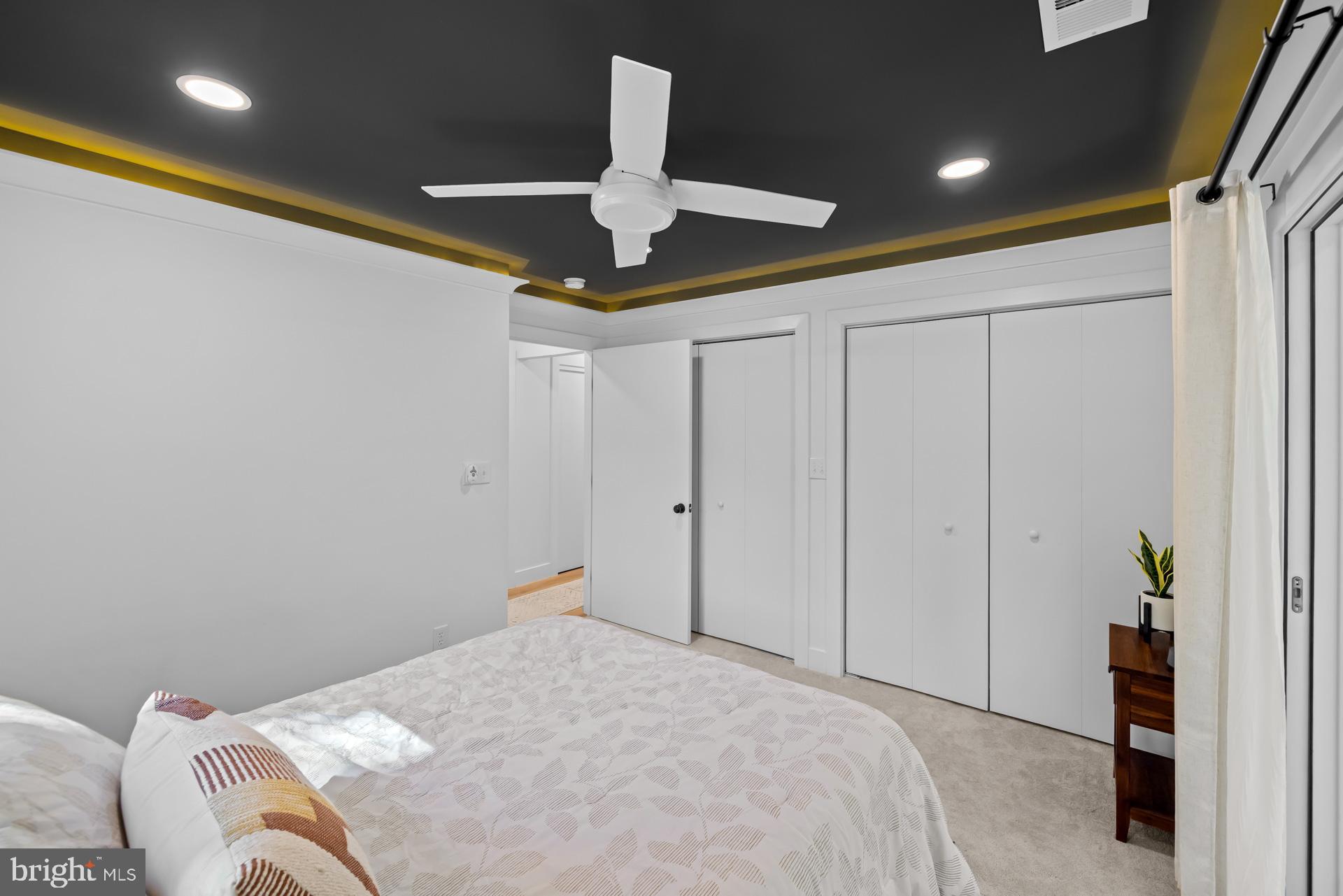 CALVERT BEACH ESTATES - Residential Lease