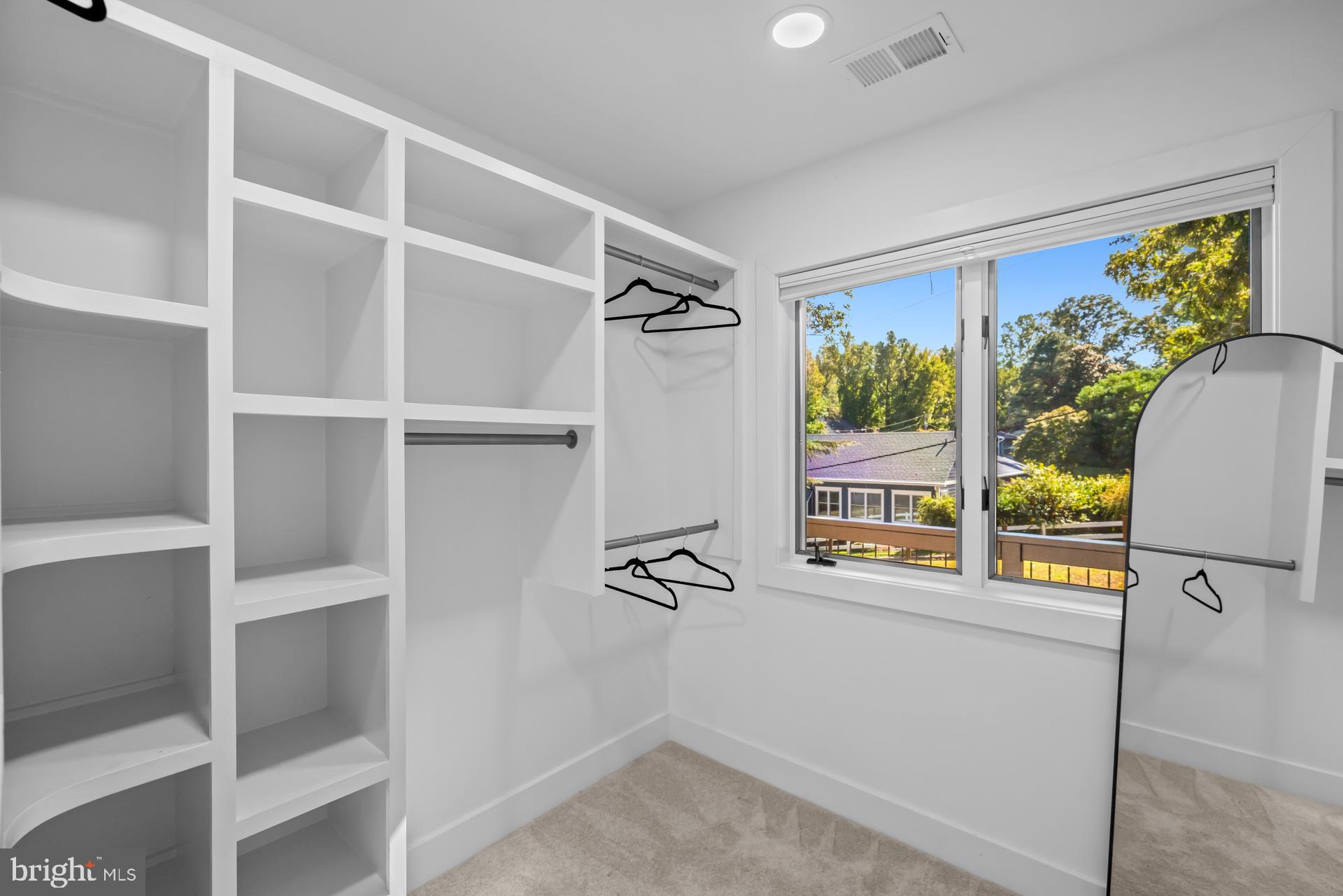 CALVERT BEACH ESTATES - Residential Lease