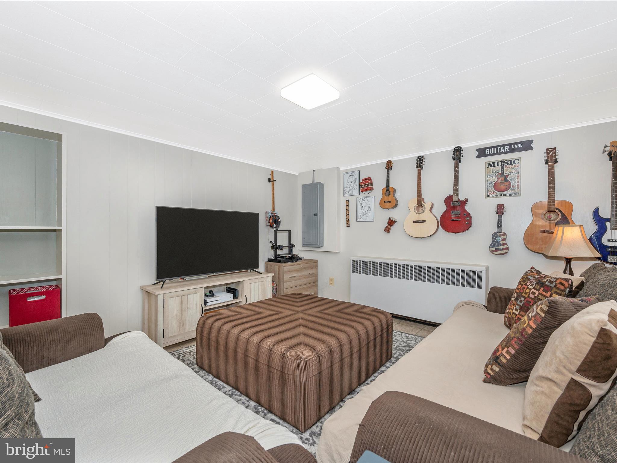 ORCHARD HILLS - Residential