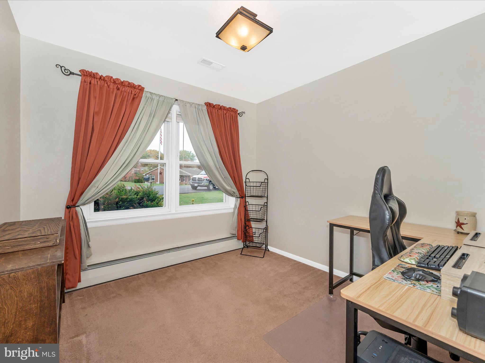 ORCHARD HILLS - Residential