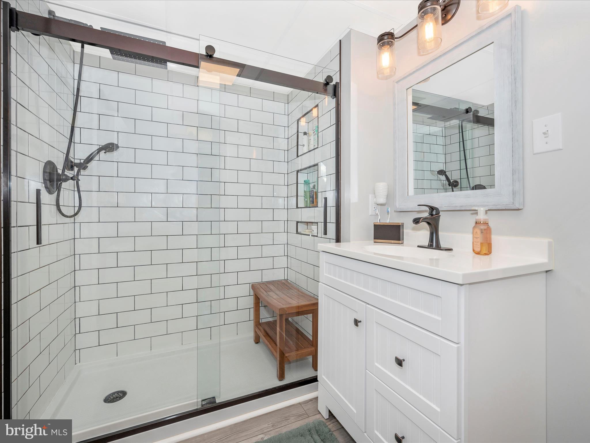 ORCHARD HILLS - Residential