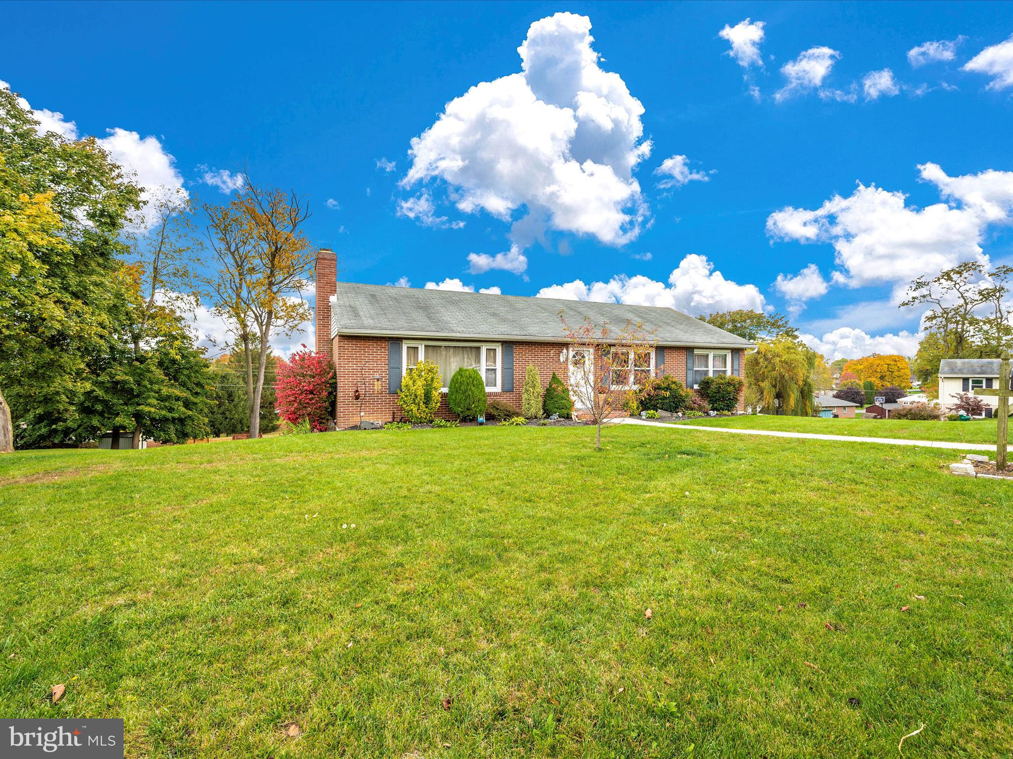 ORCHARD HILLS - Residential