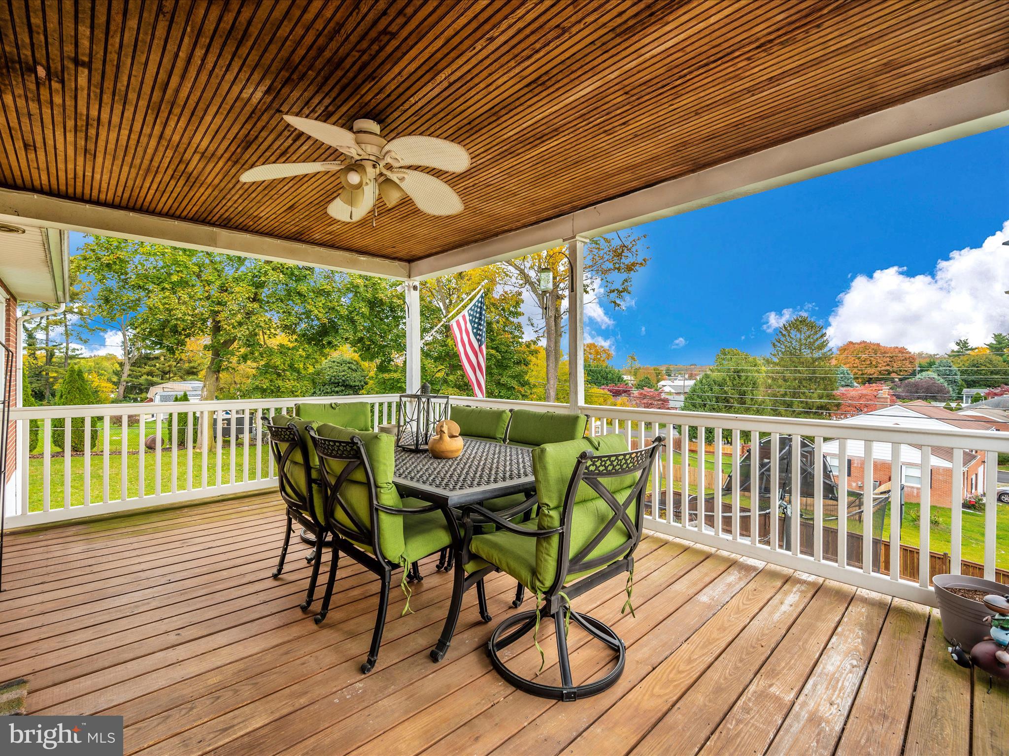 ORCHARD HILLS - Residential