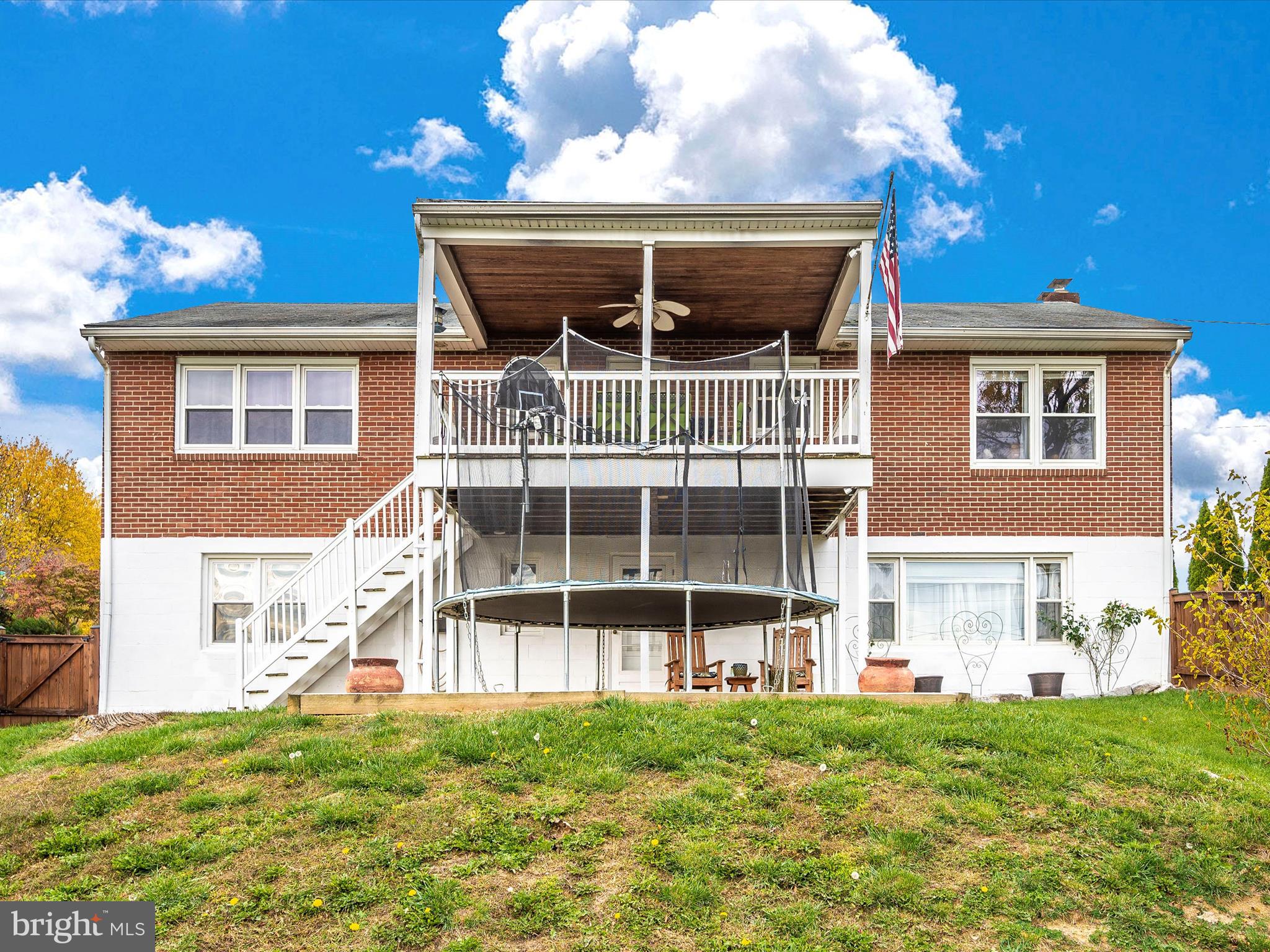 ORCHARD HILLS - Residential