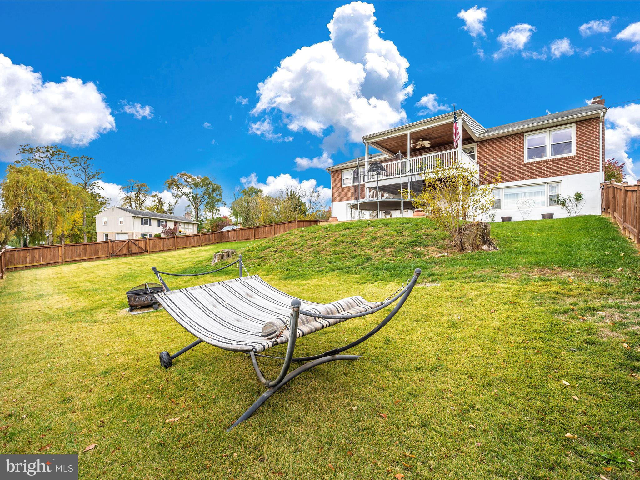 ORCHARD HILLS - Residential