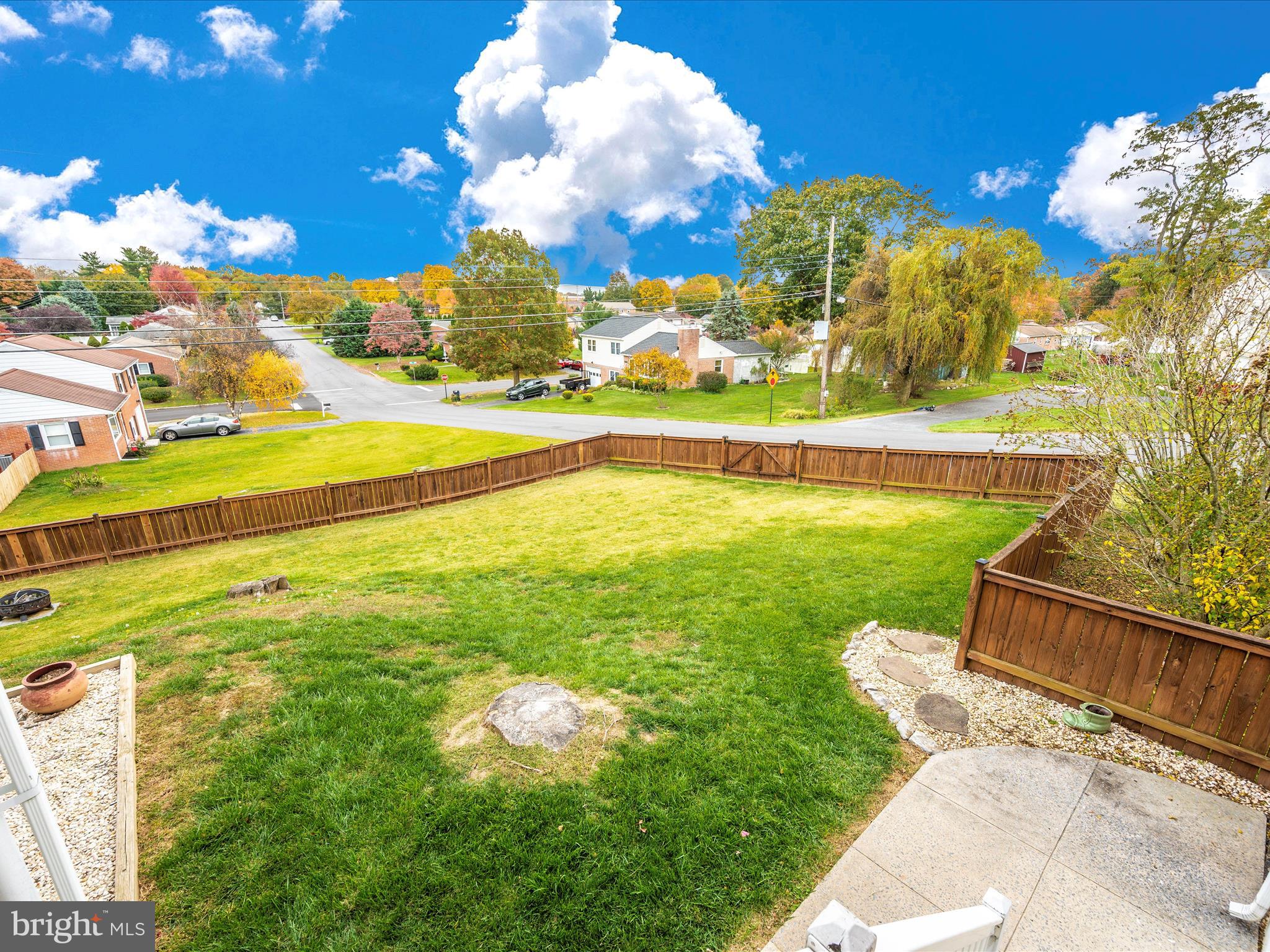 ORCHARD HILLS - Residential