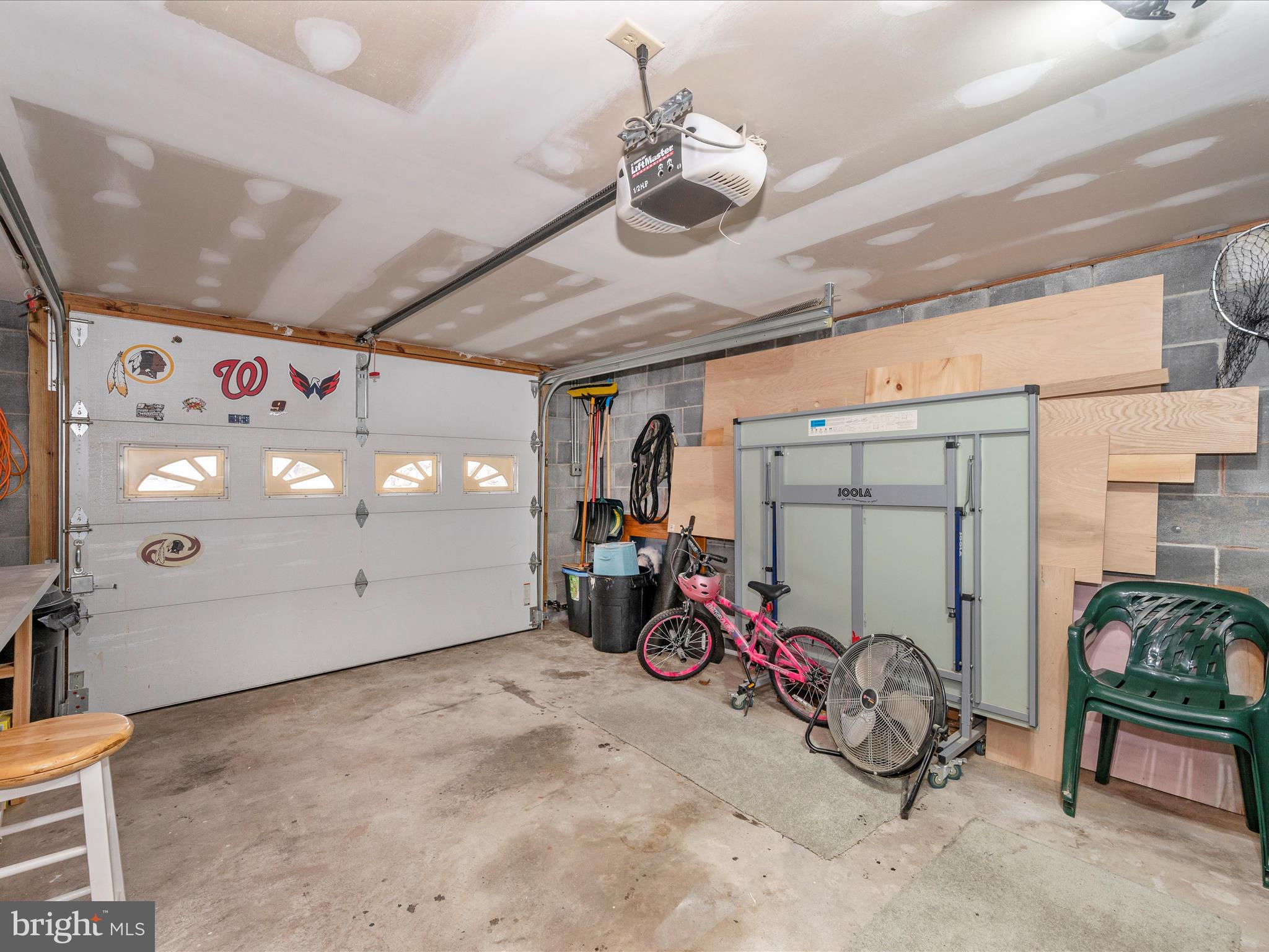 ORCHARD HILLS - Residential