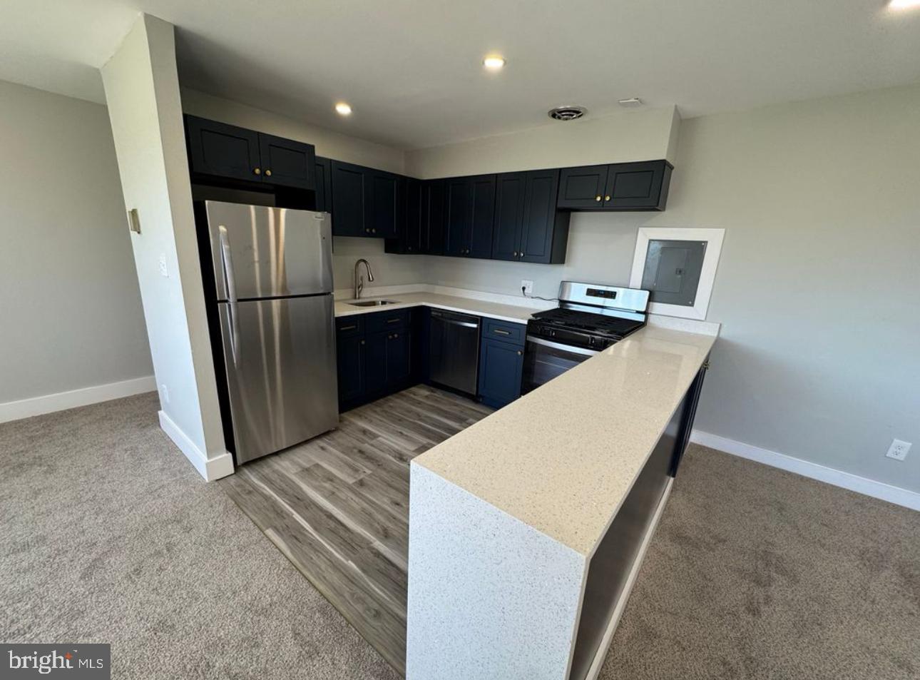 GEORGE MASON VILLAGE - Residential Lease