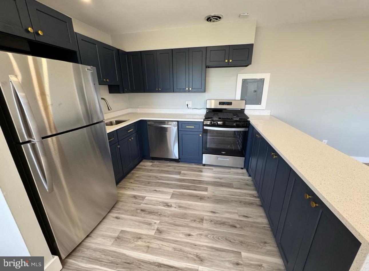 GEORGE MASON VILLAGE - Residential Lease