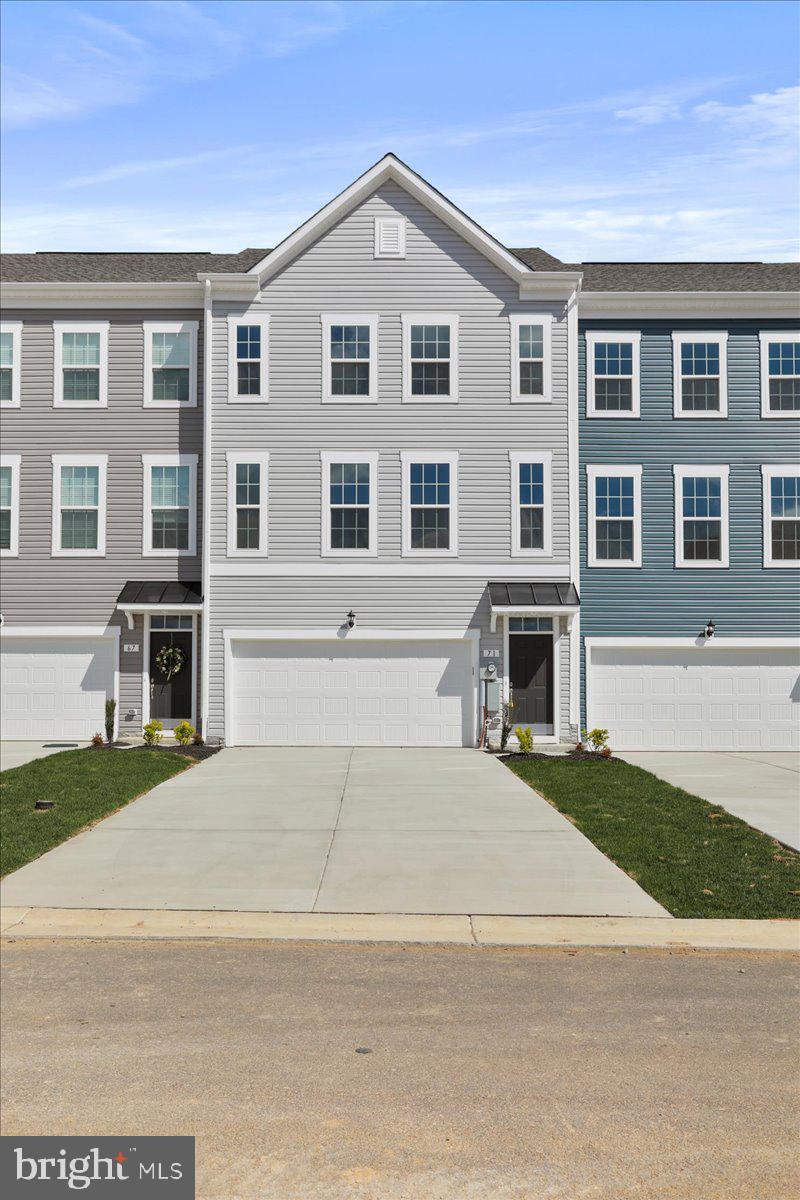 OVERLOOK AT RIVERSIDE TOWNHOMES - Residential Lease