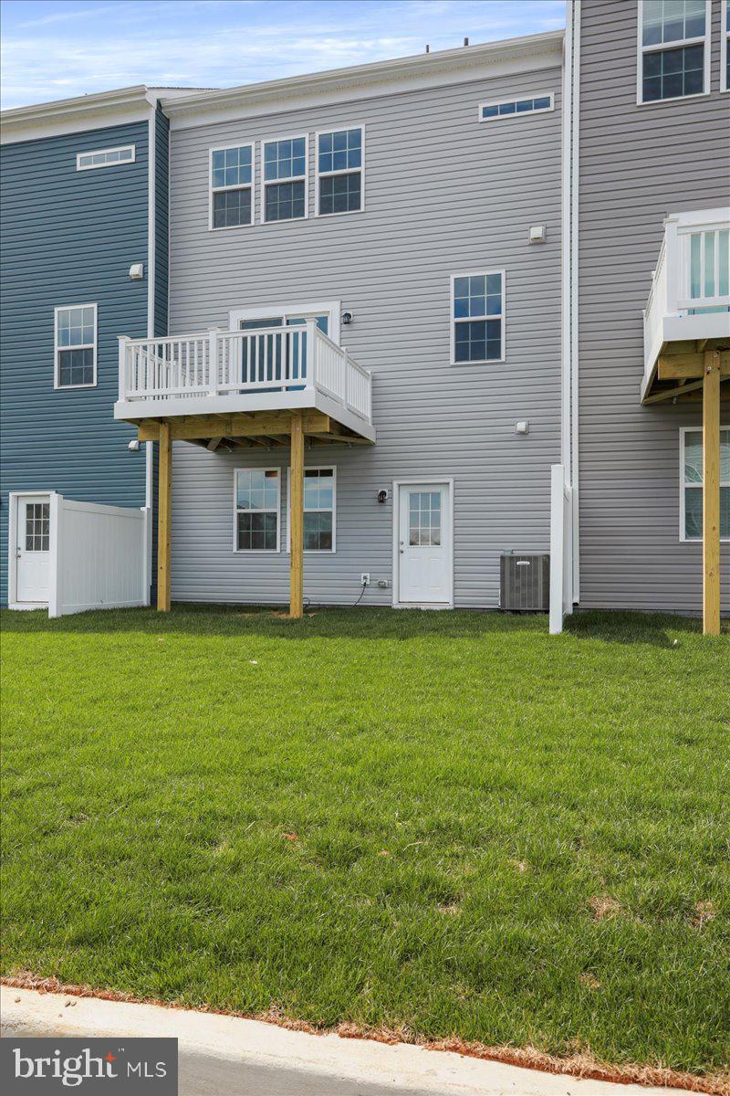 OVERLOOK AT RIVERSIDE TOWNHOMES - Residential Lease