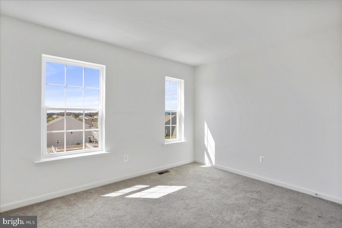 OVERLOOK AT RIVERSIDE TOWNHOMES - Residential Lease