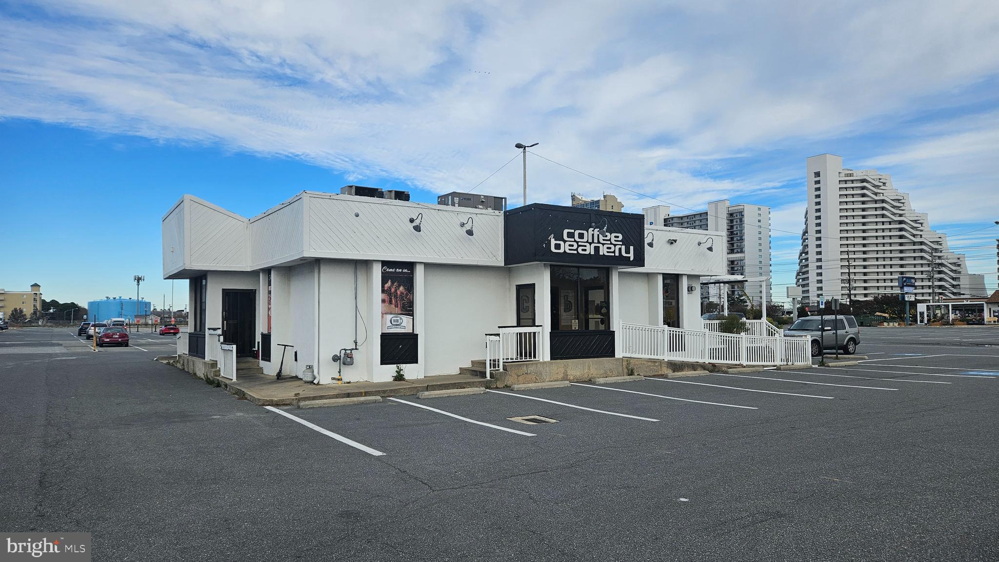 BAYSIDE KEYS - Residential Lease