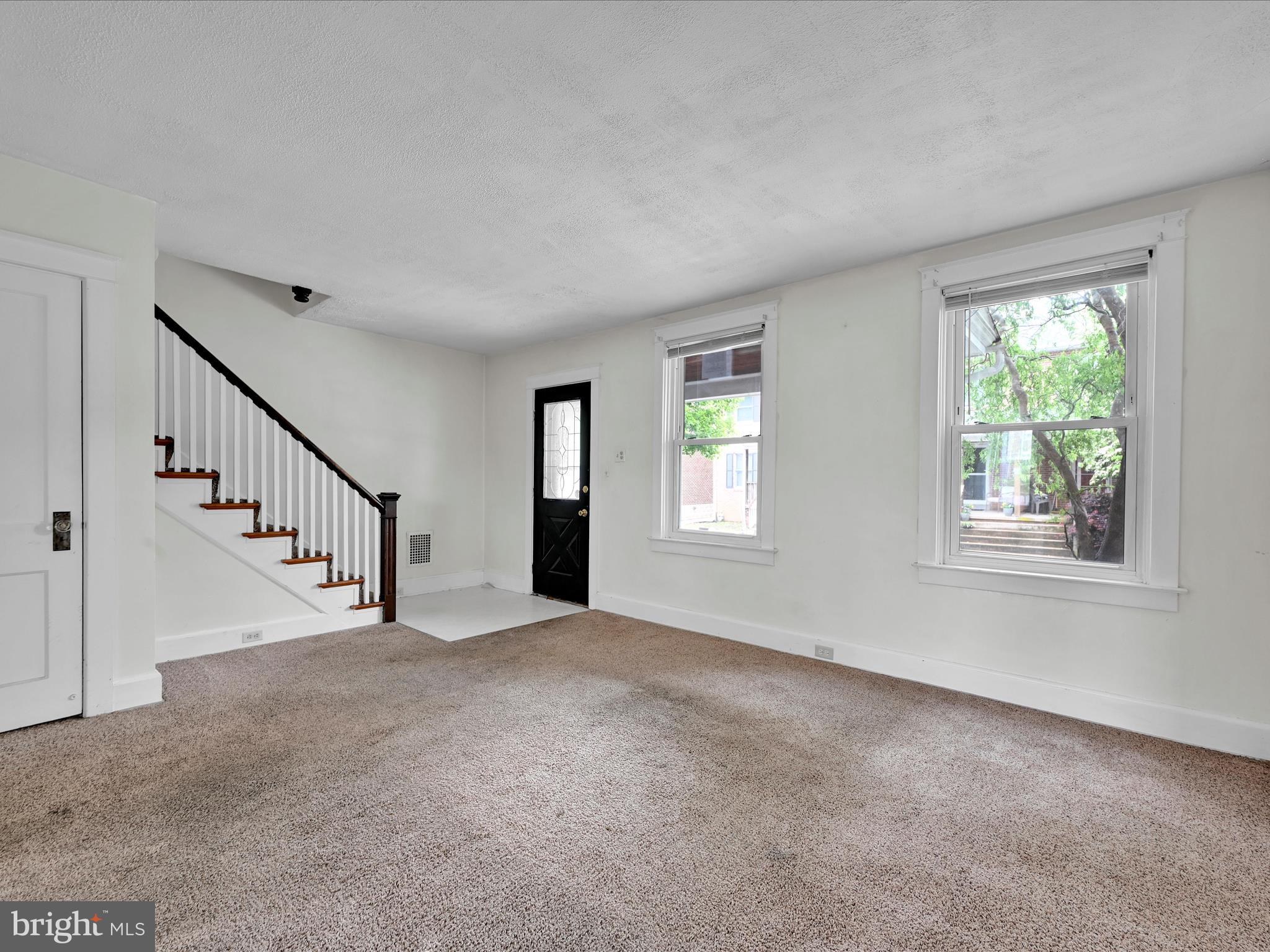 835 OCEAN AVENUE