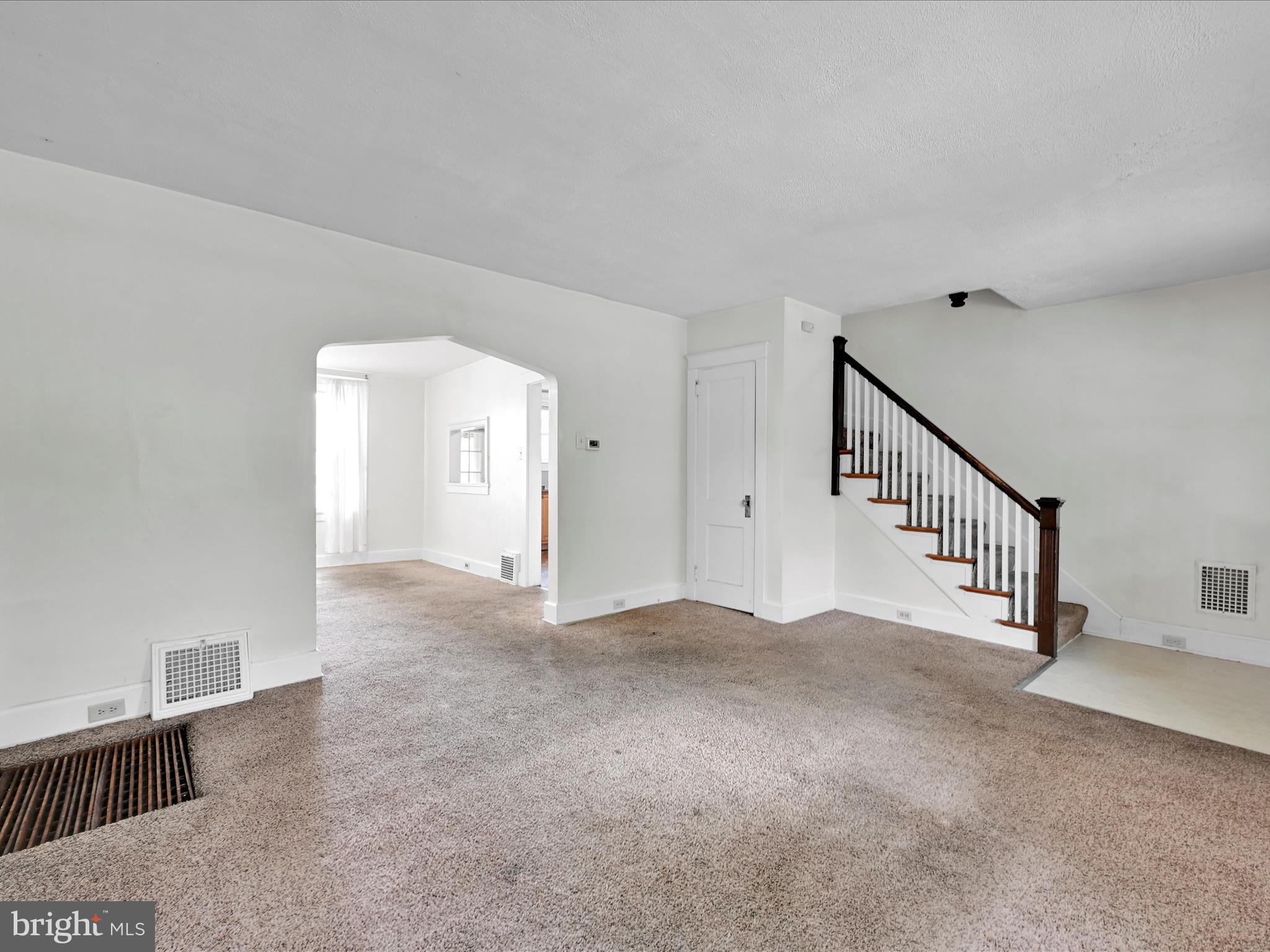 835 OCEAN AVENUE
