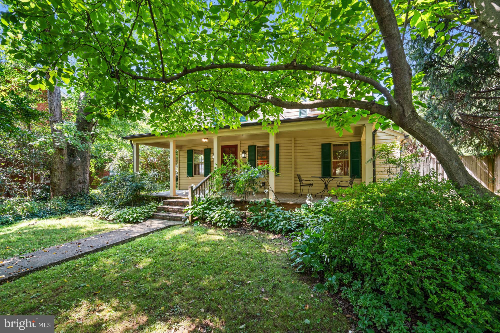 CRESTVIEW - Residential