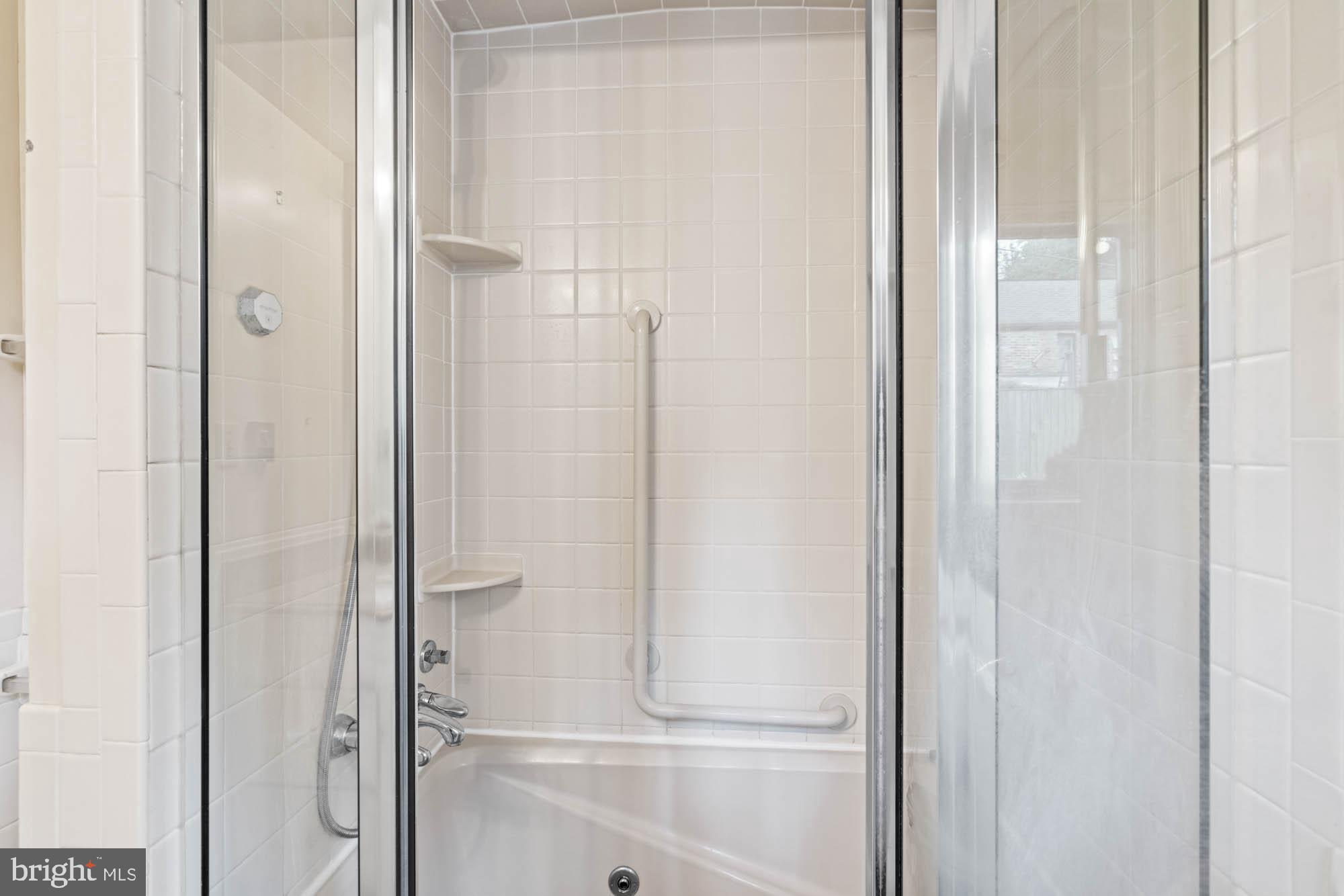 CRESTVIEW - Residential