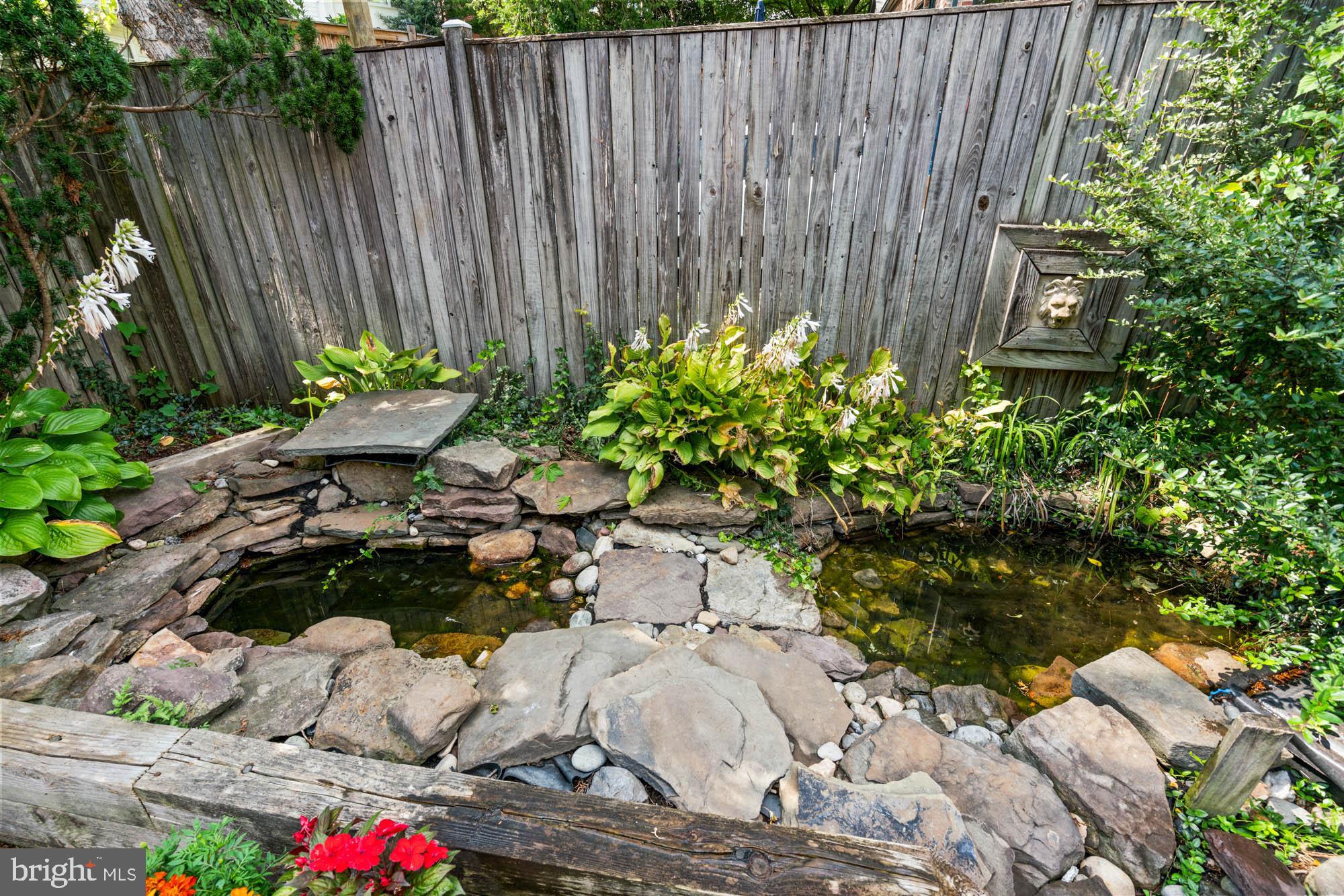 CRESTVIEW - Residential