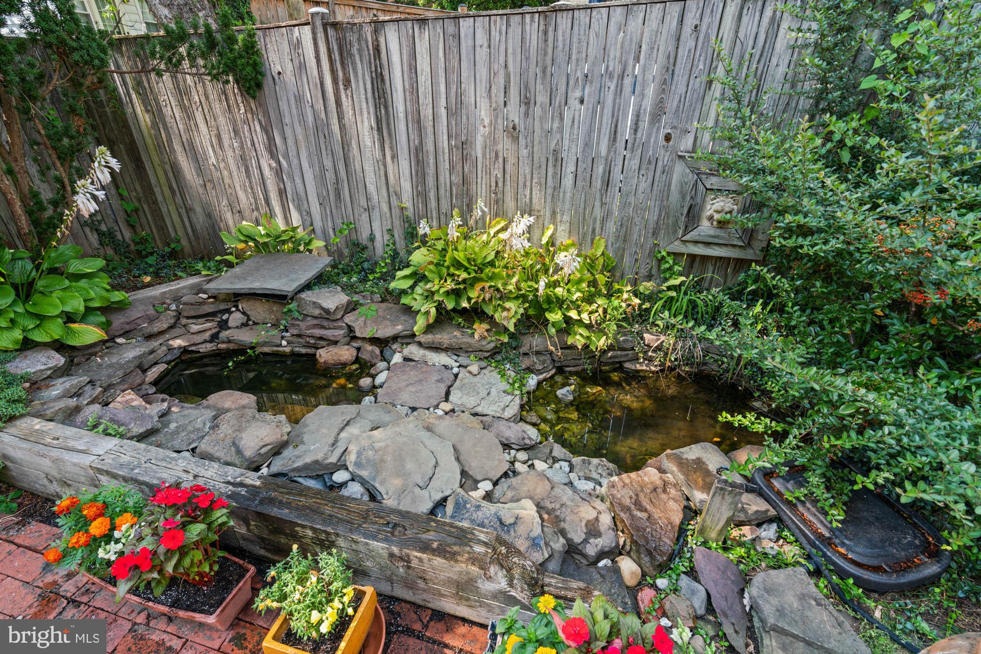 CRESTVIEW - Residential