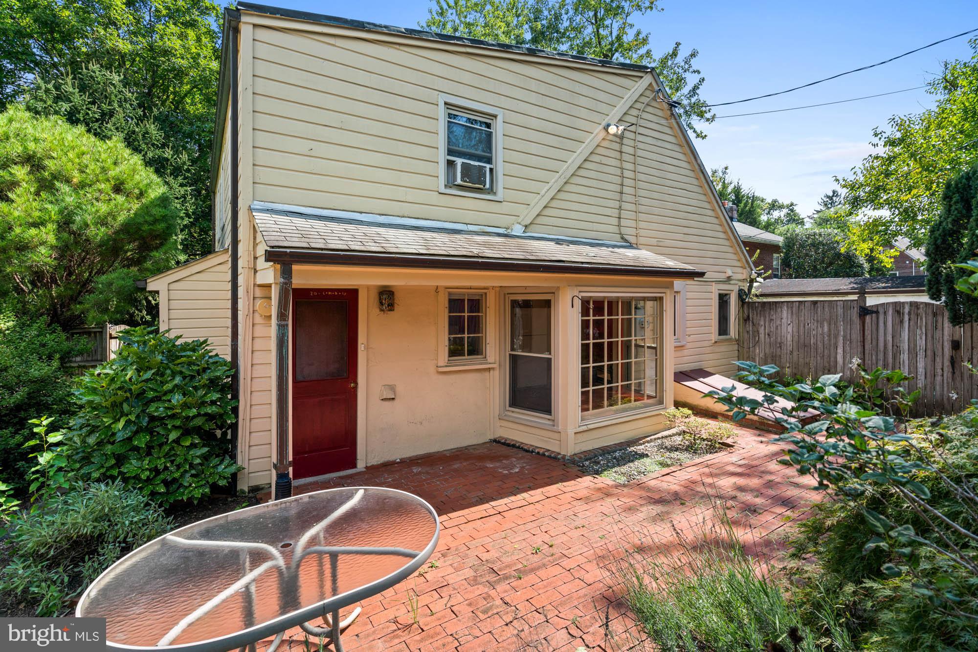 CRESTVIEW - Residential